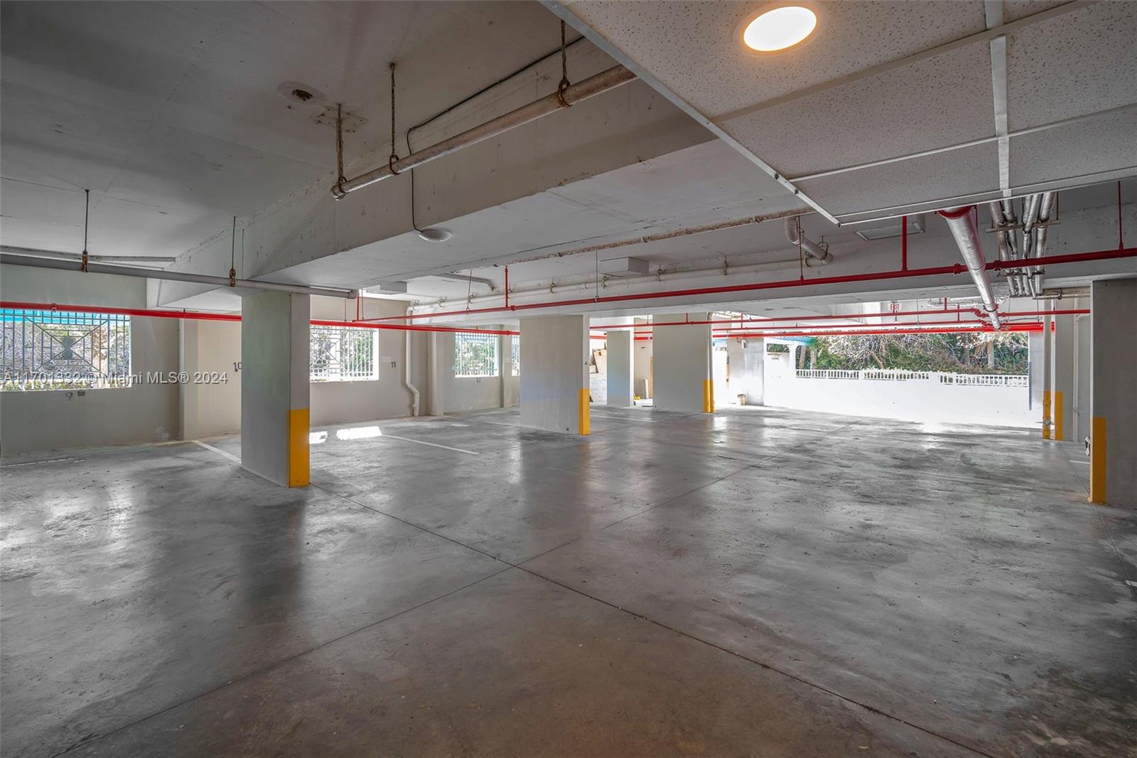SUNRISE OCEAN CLUB CONDO - Residential Lease