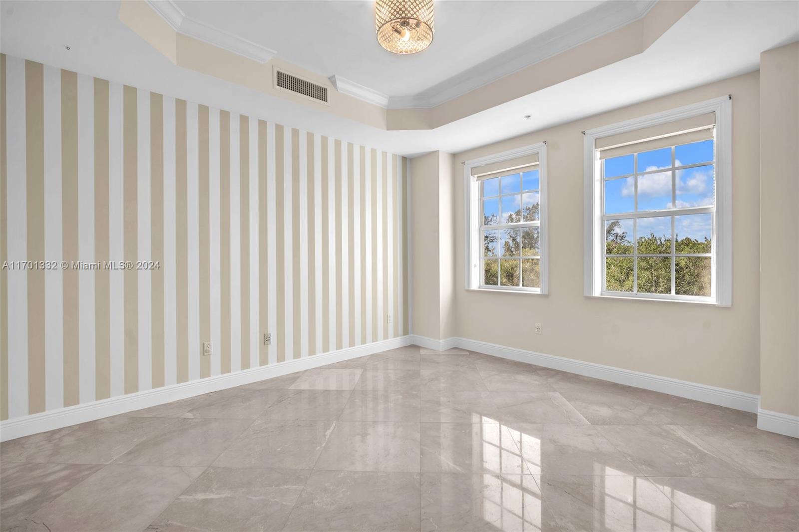 SUNRISE OCEAN CLUB CONDO - Residential Lease