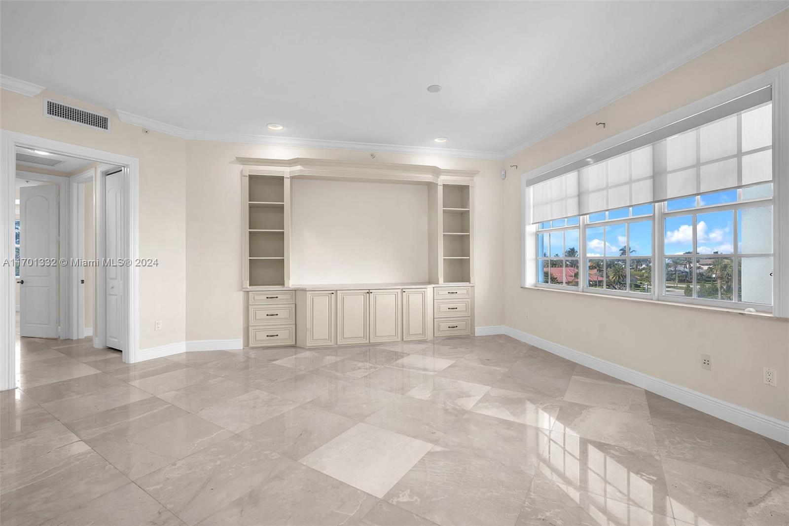 SUNRISE OCEAN CLUB CONDO - Residential Lease