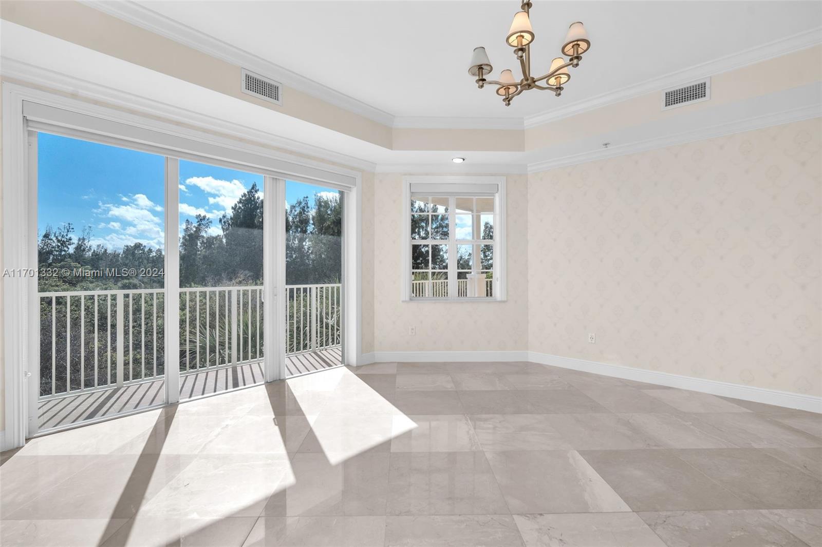 SUNRISE OCEAN CLUB CONDO - Residential Lease