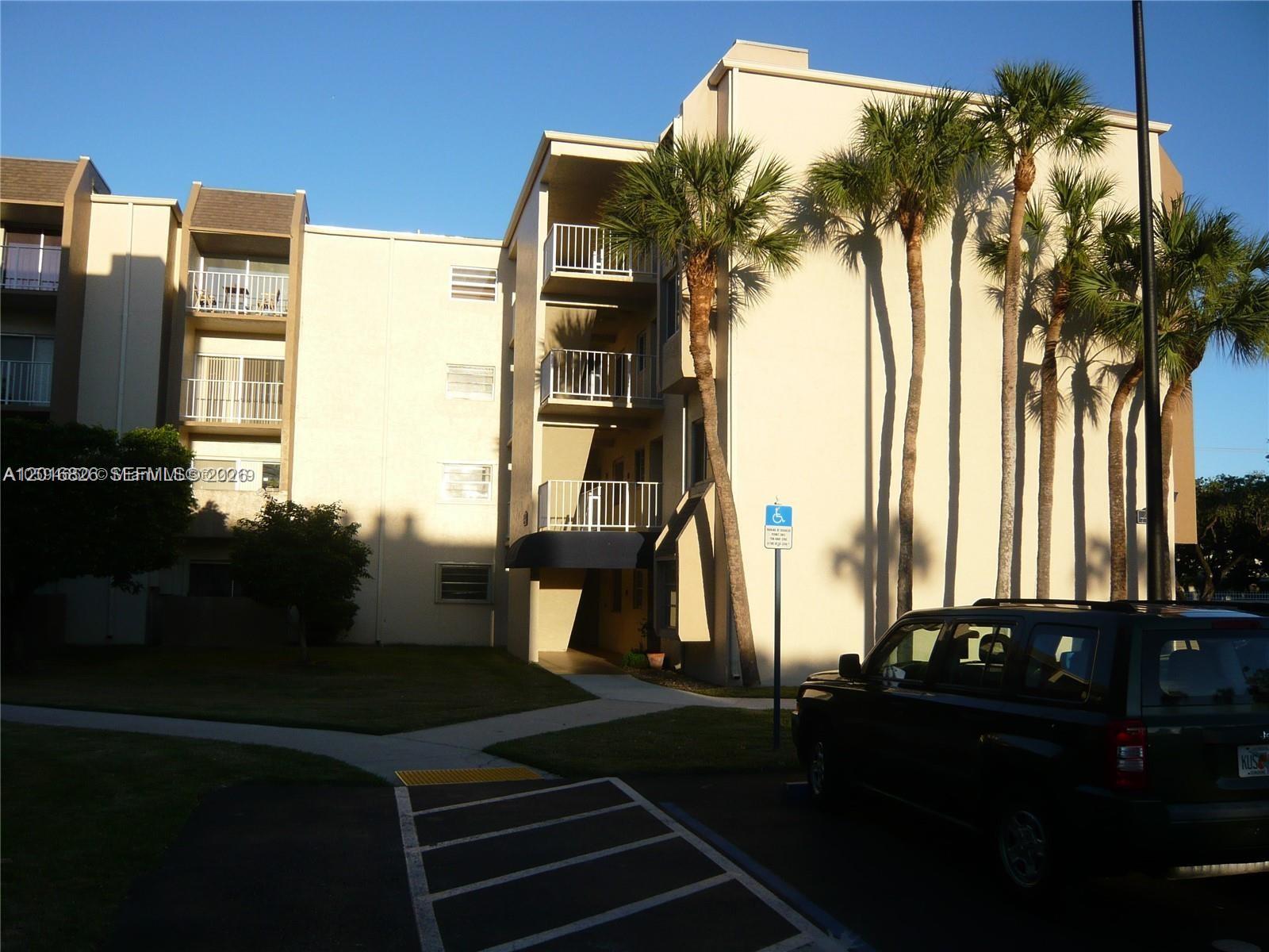 KINGS CREEK SO CONDO - Residential Lease