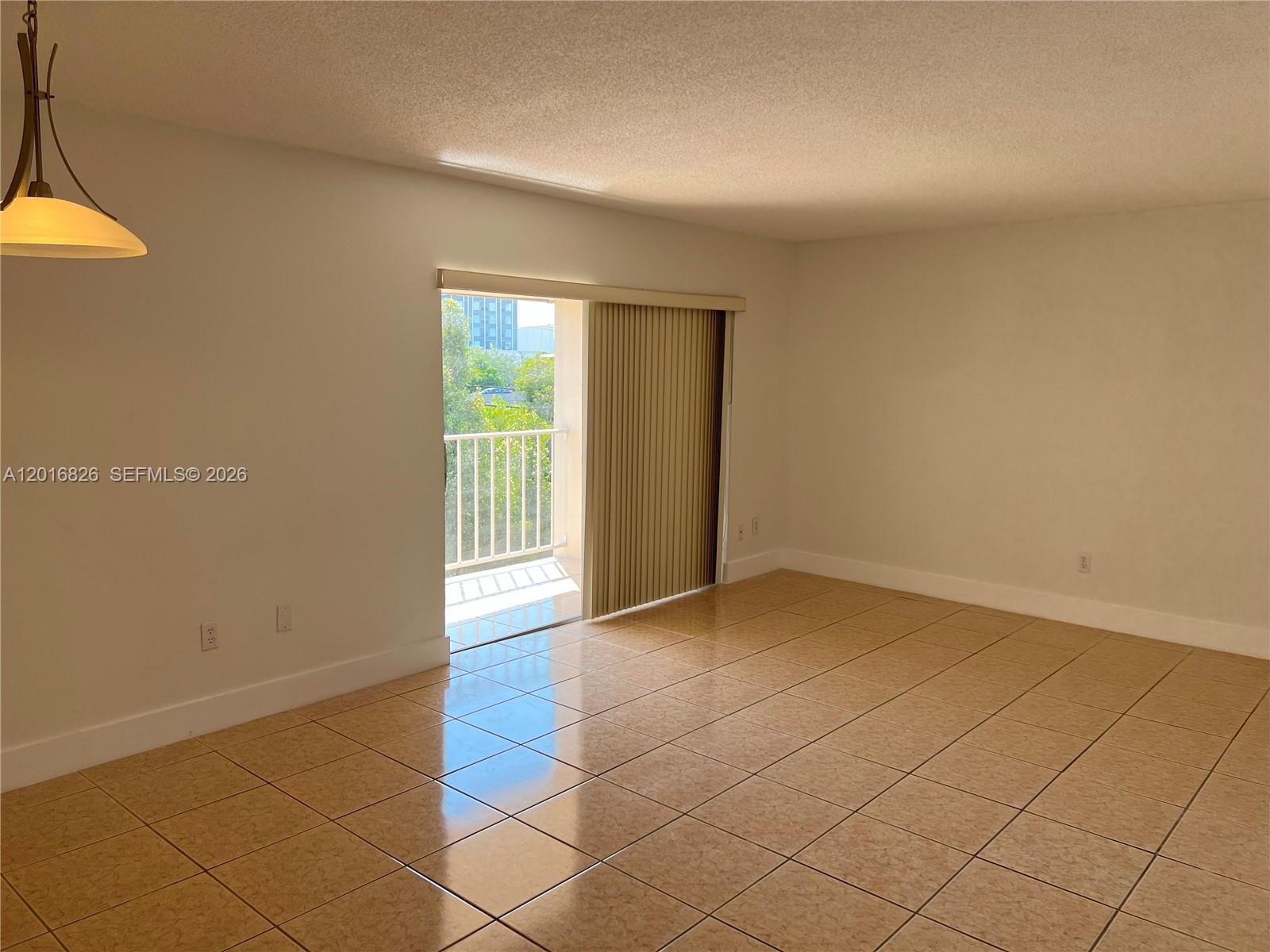 KINGS CREEK SO CONDO - Residential Lease