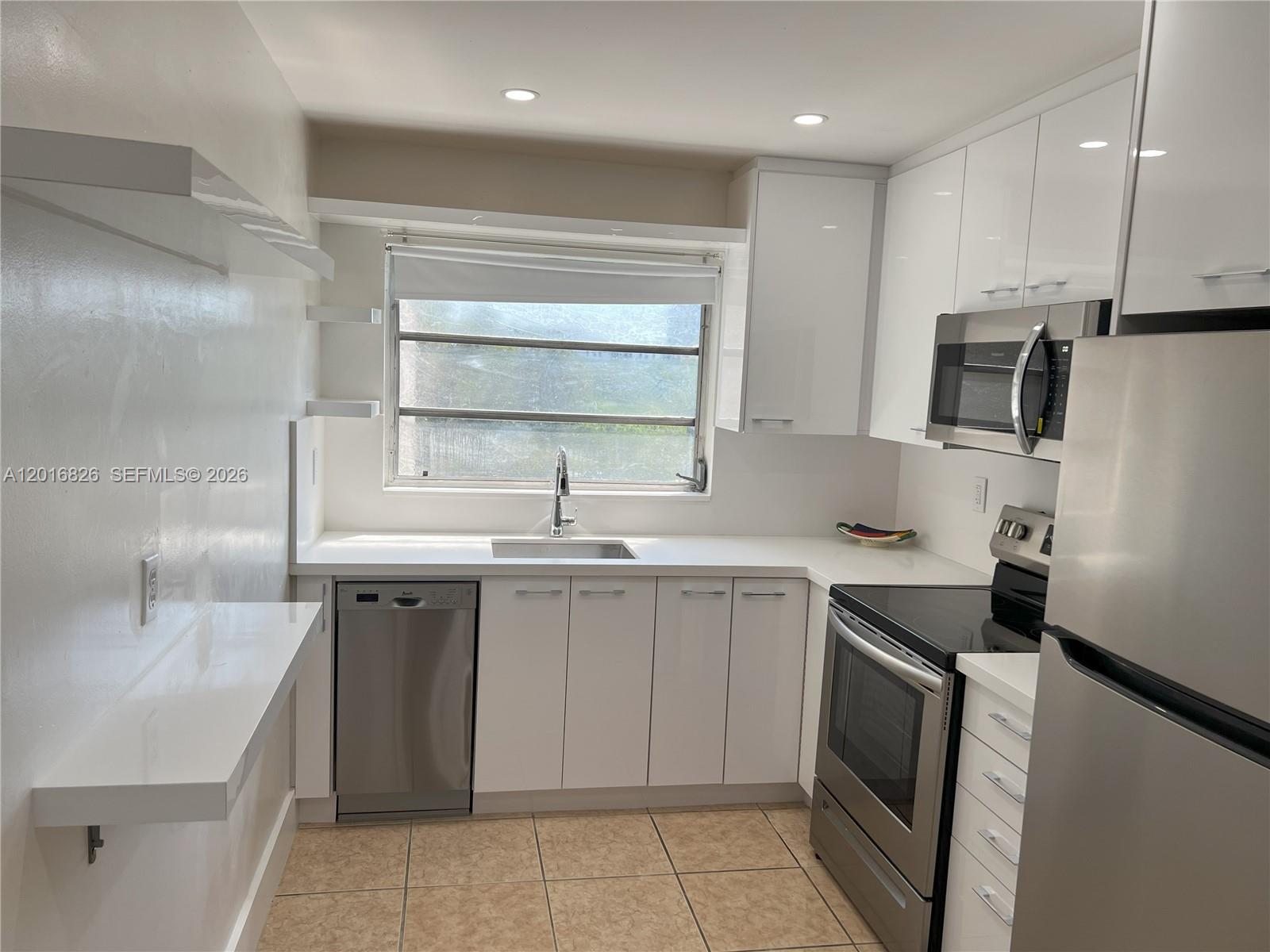 KINGS CREEK SO CONDO - Residential Lease