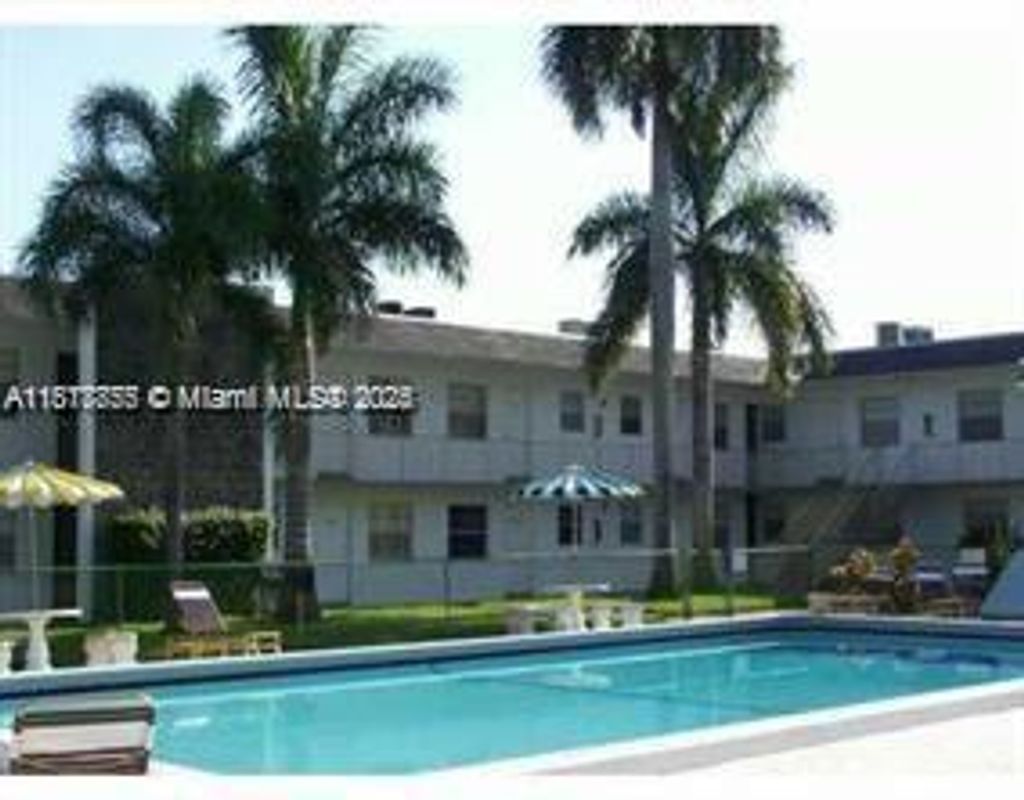 Photo of 6201 SW 37th St #113, Davie, FL 33314 (MLS # A11817855)