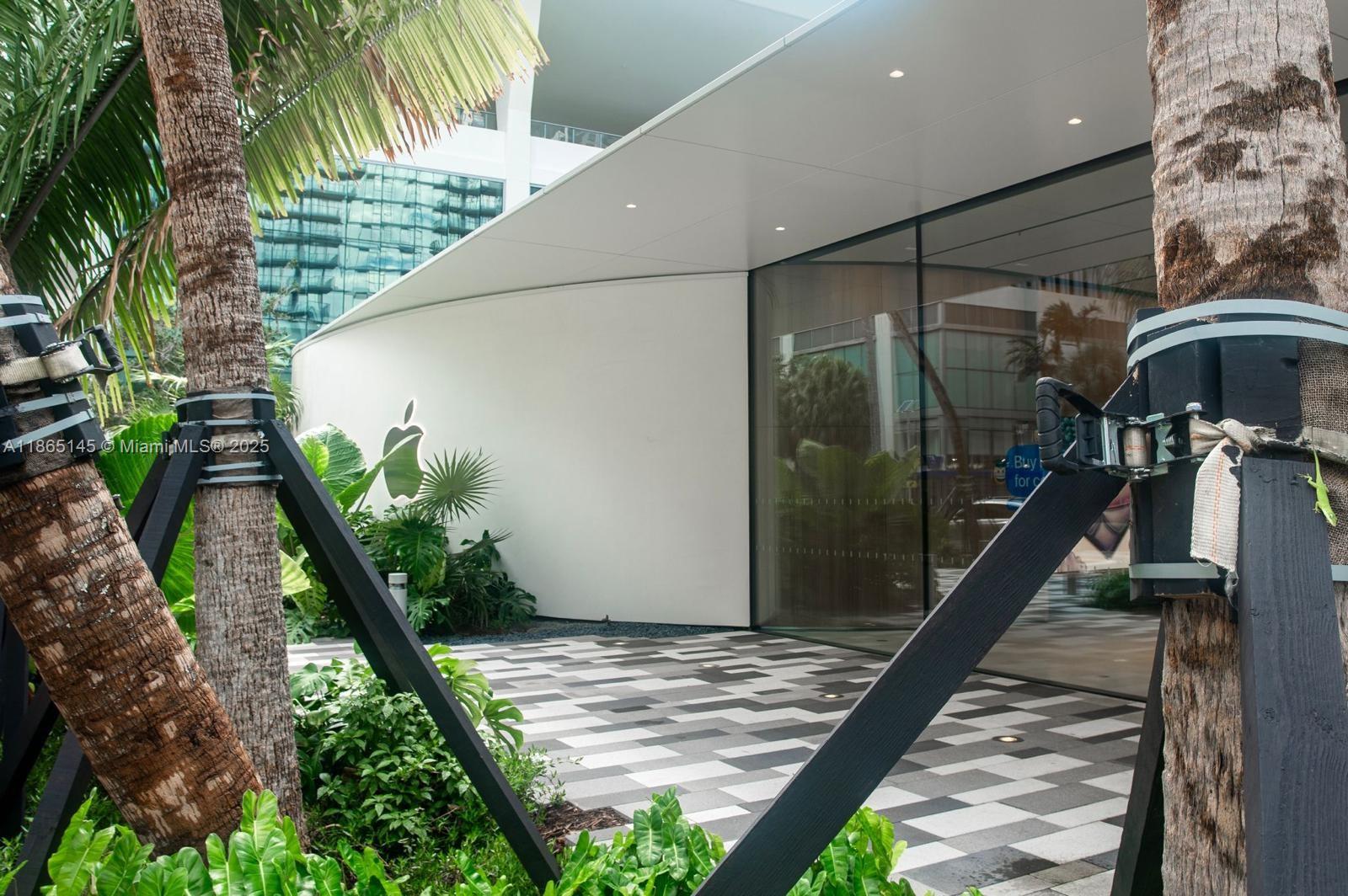 PARAMOUNT MIAMI WORLDCENT - Residential