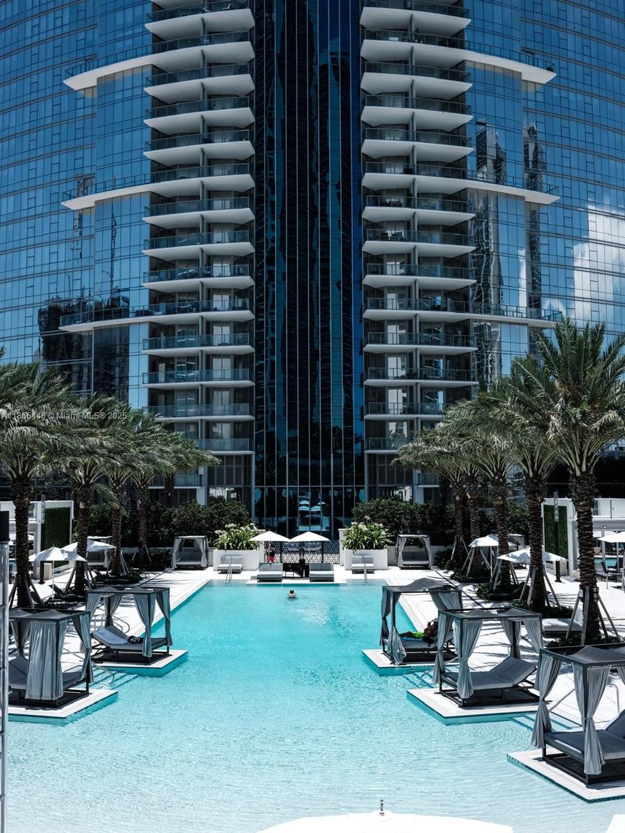 PARAMOUNT MIAMI WORLDCENT - Residential