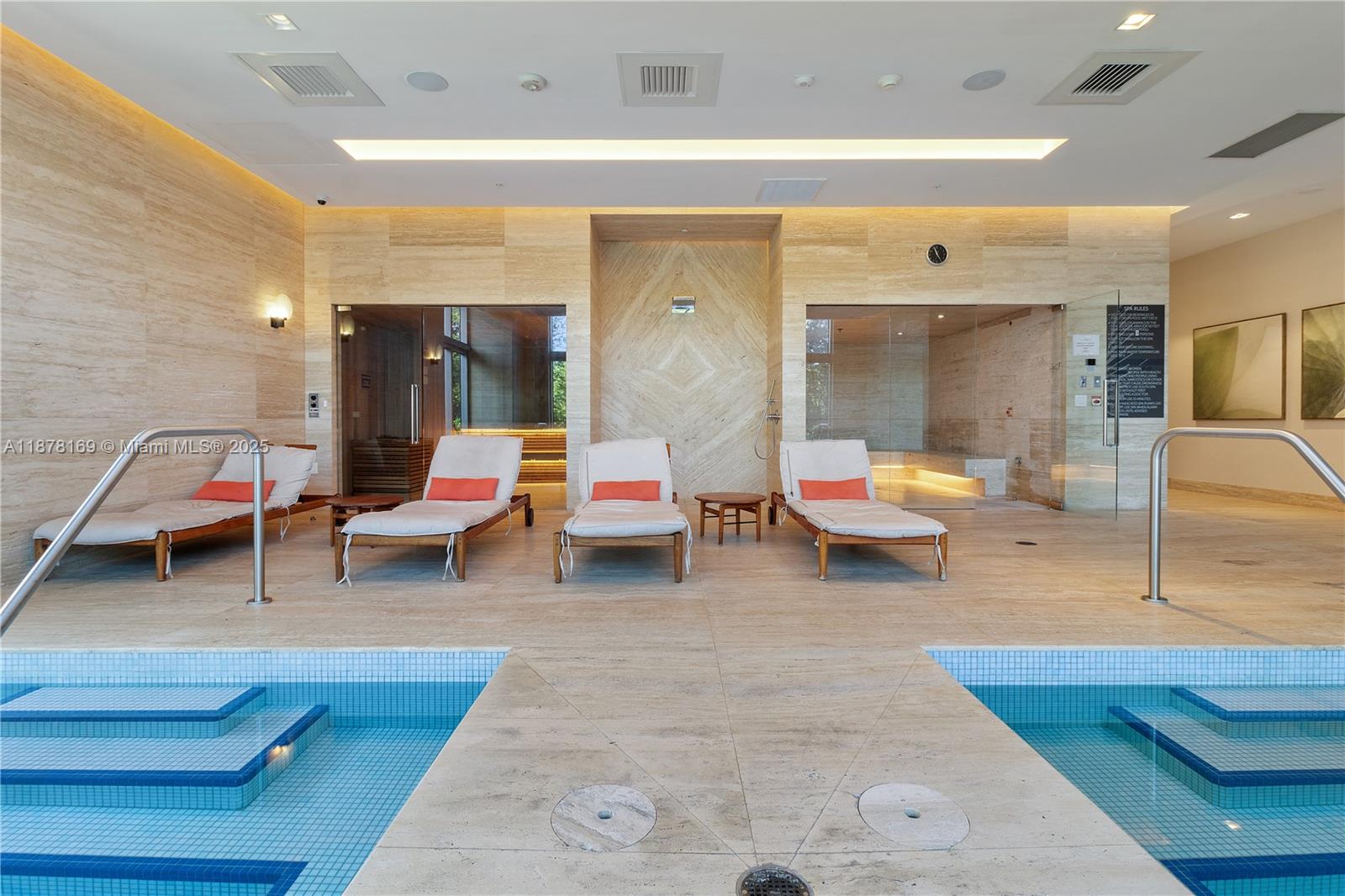 THE HARBOUR SOUTH CONDO - Residential