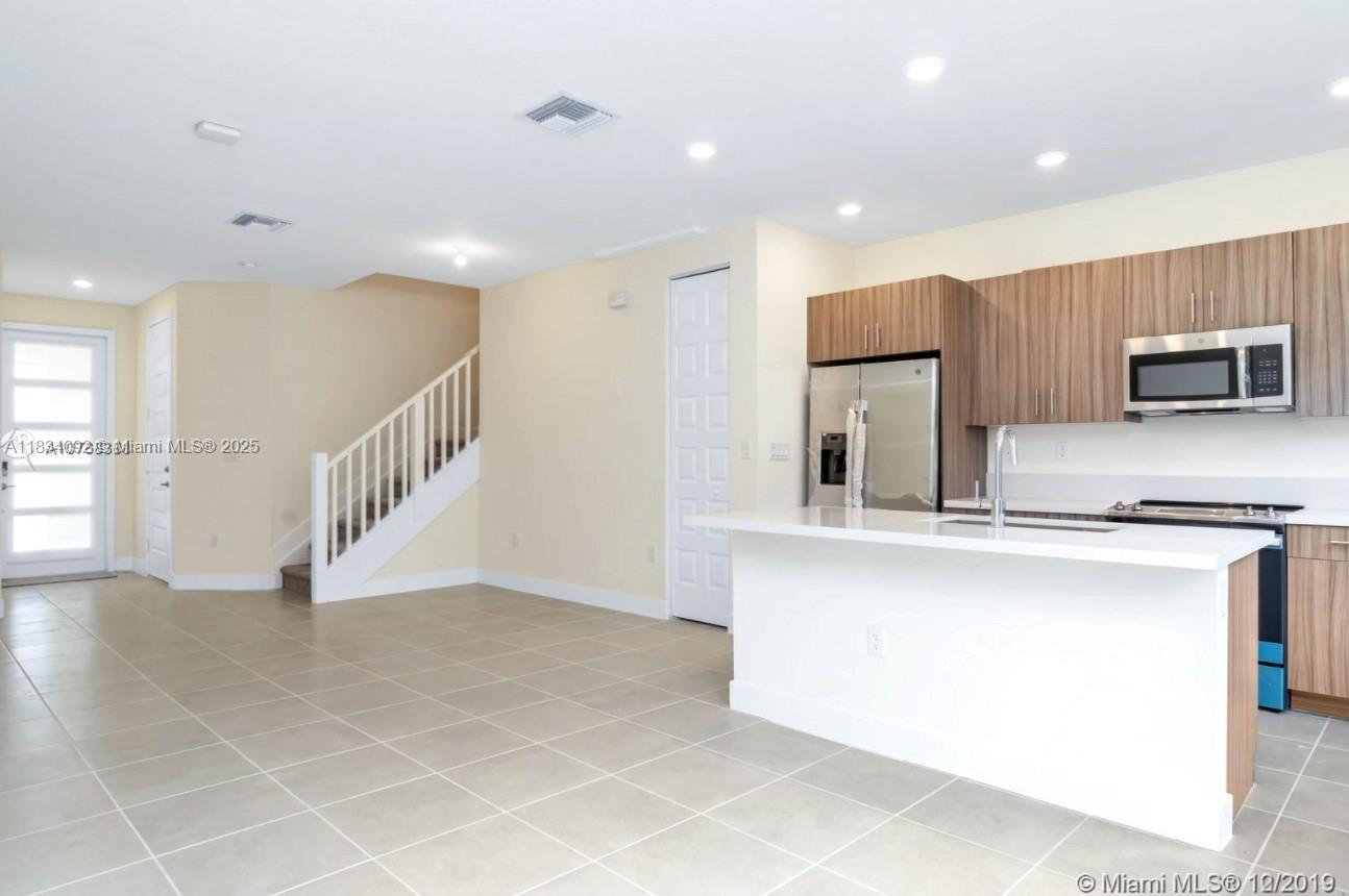 15842 NW 91 Ct 15842