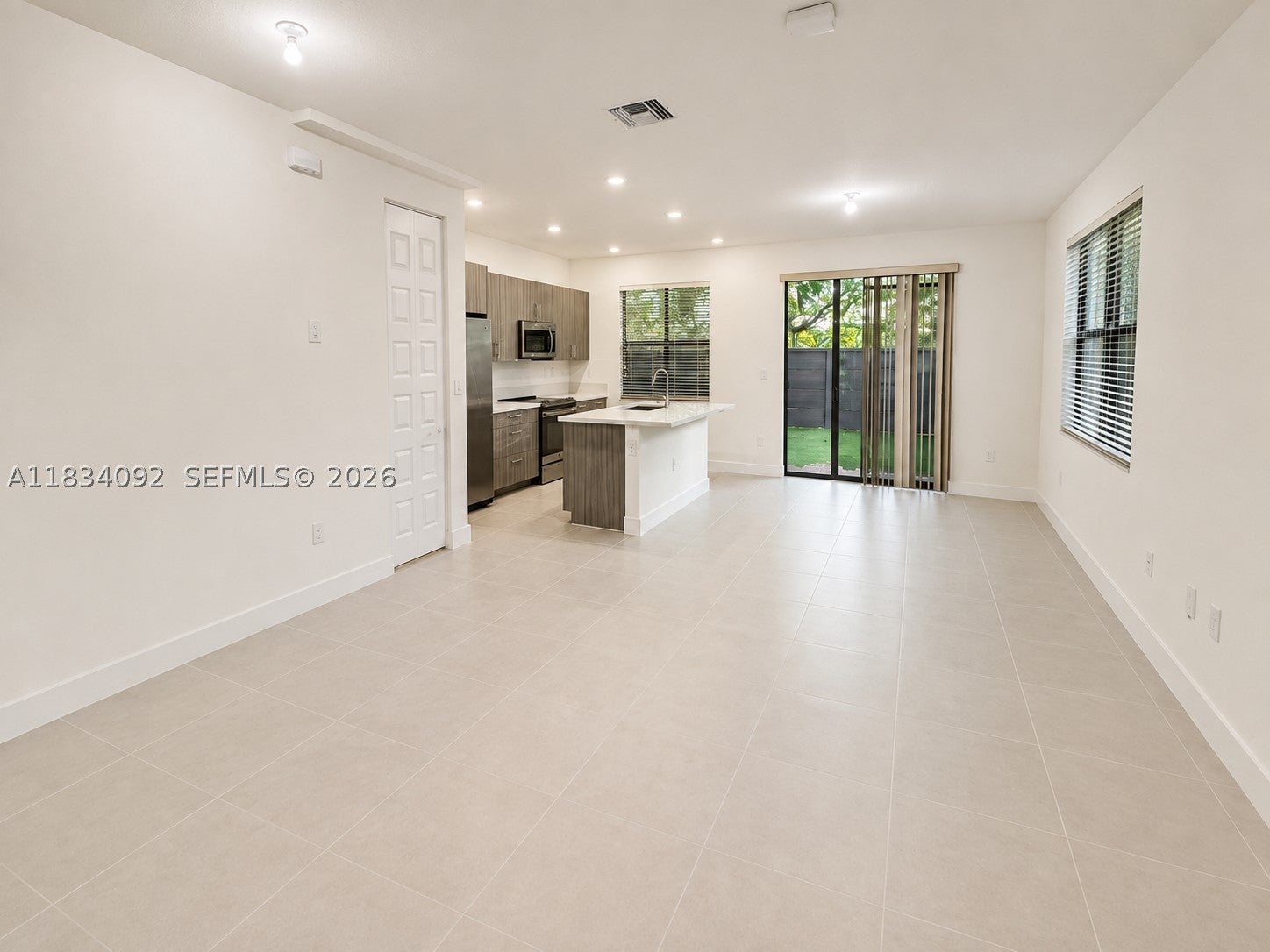 15842 NW 91 Ct 15842