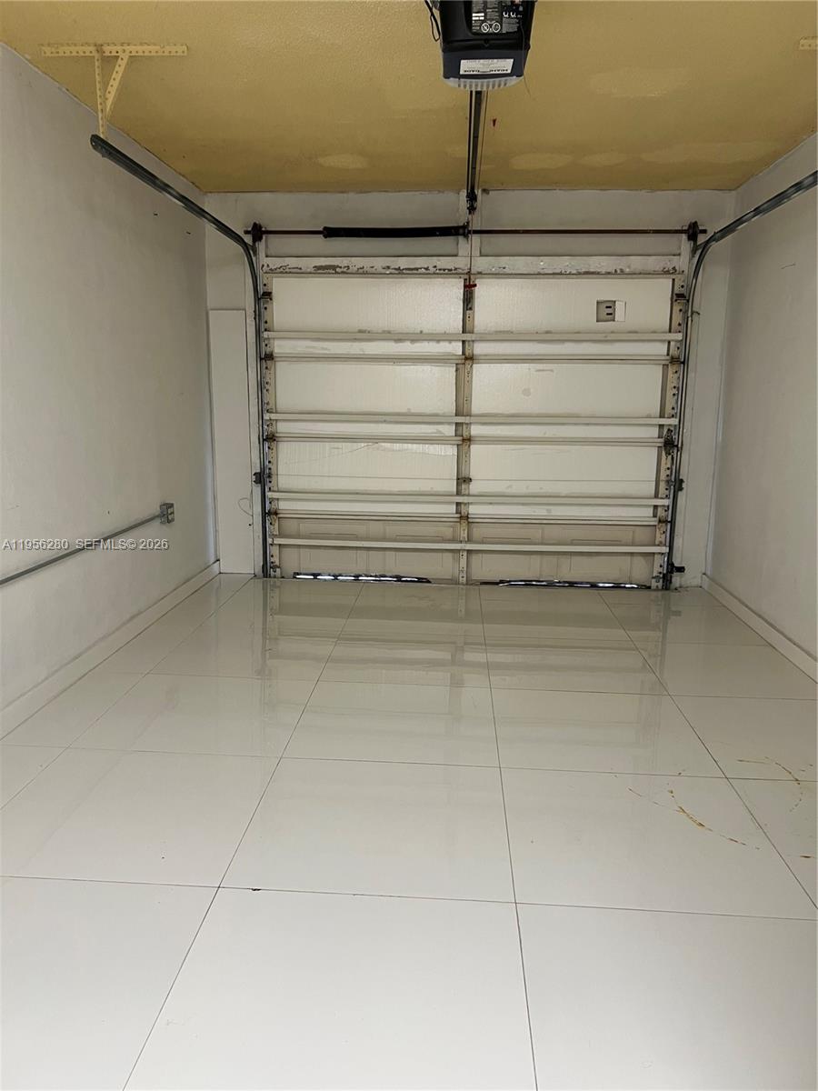 KEYS-GATE NO 2 - Residential