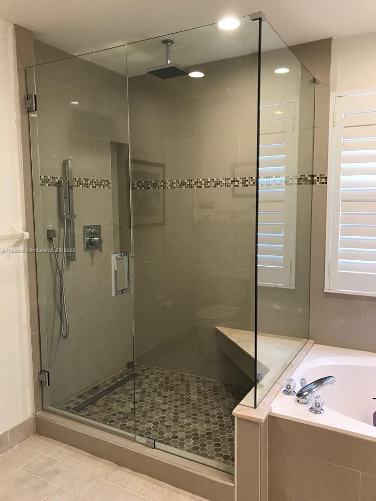 LAKES AT BOCA RATON PAR E - Residential Lease