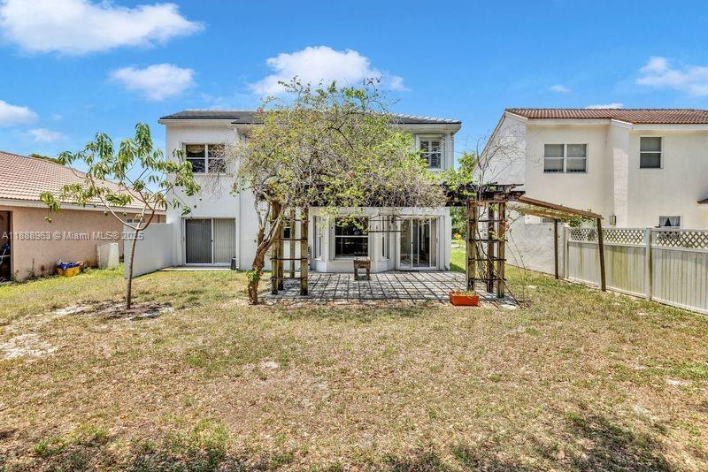 LAKES AT BOCA RATON PAR E - Residential Lease