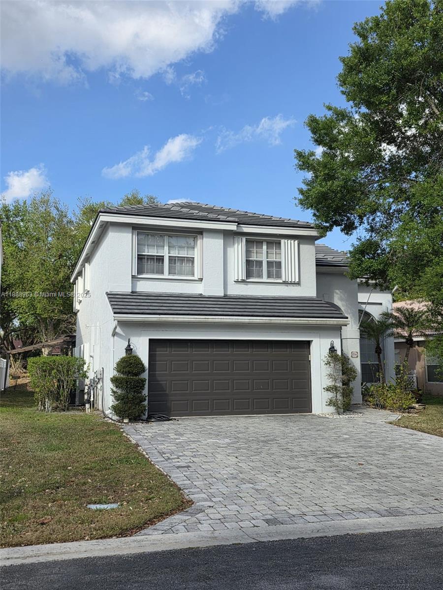 LAKES AT BOCA RATON PAR E - Residential Lease