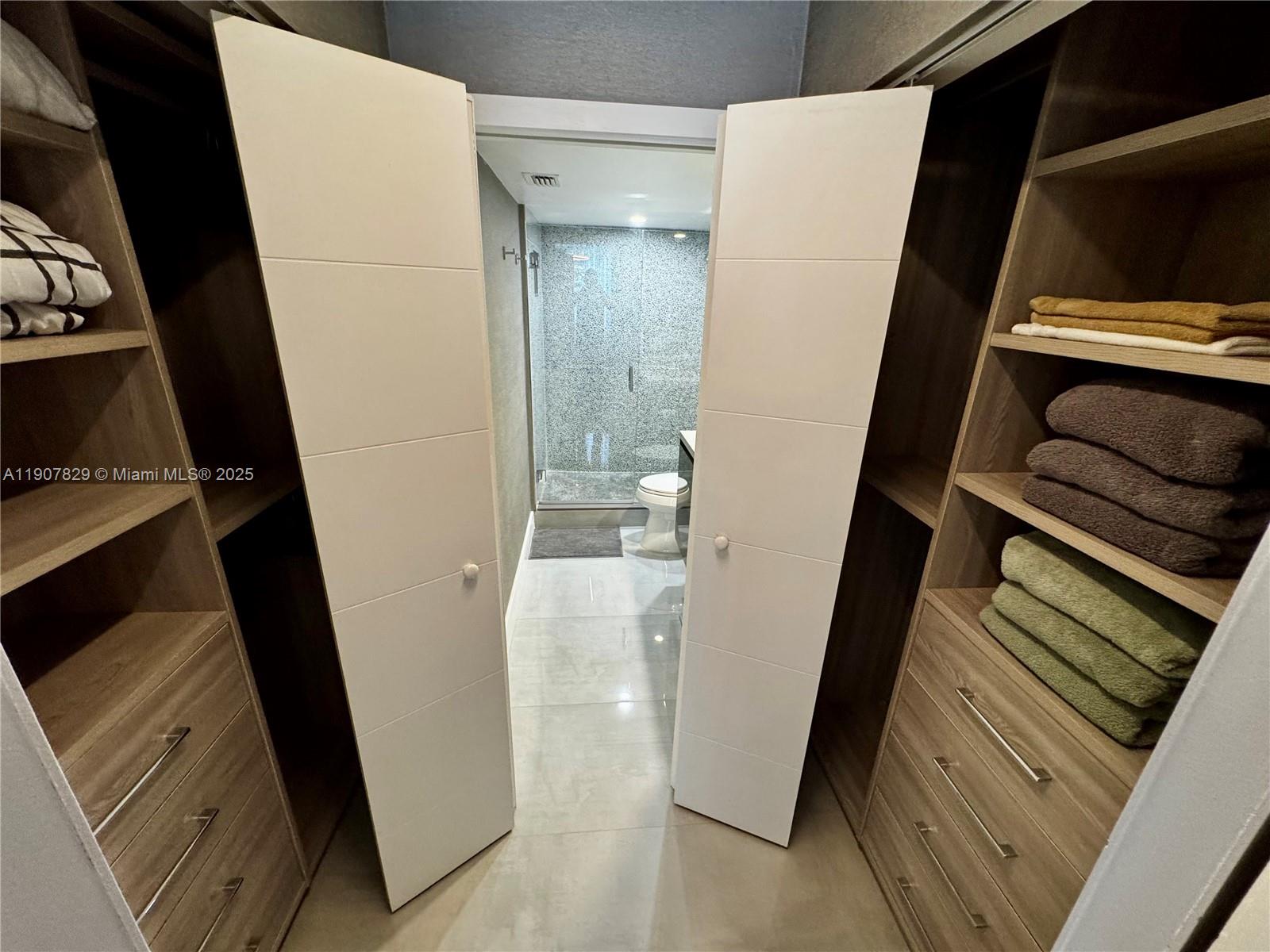 THE YACHT CLUB AT AVENTUR - Residential Lease