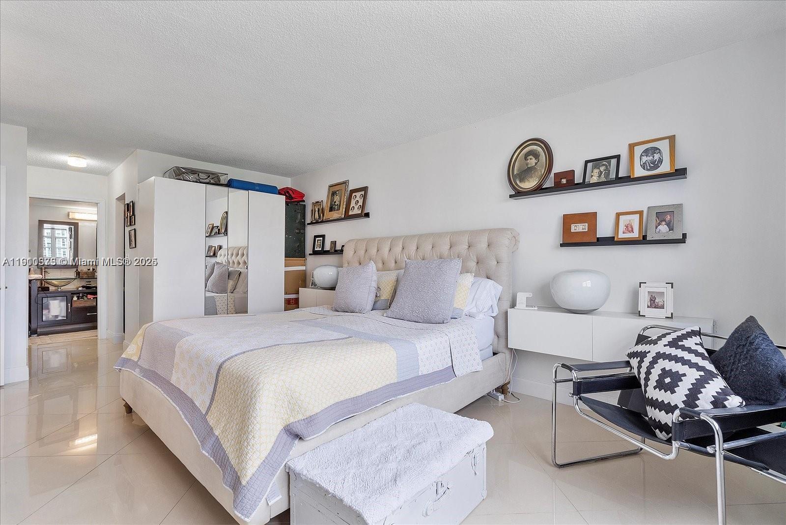 ADMIRALS PORT CONDO WEST - Residential