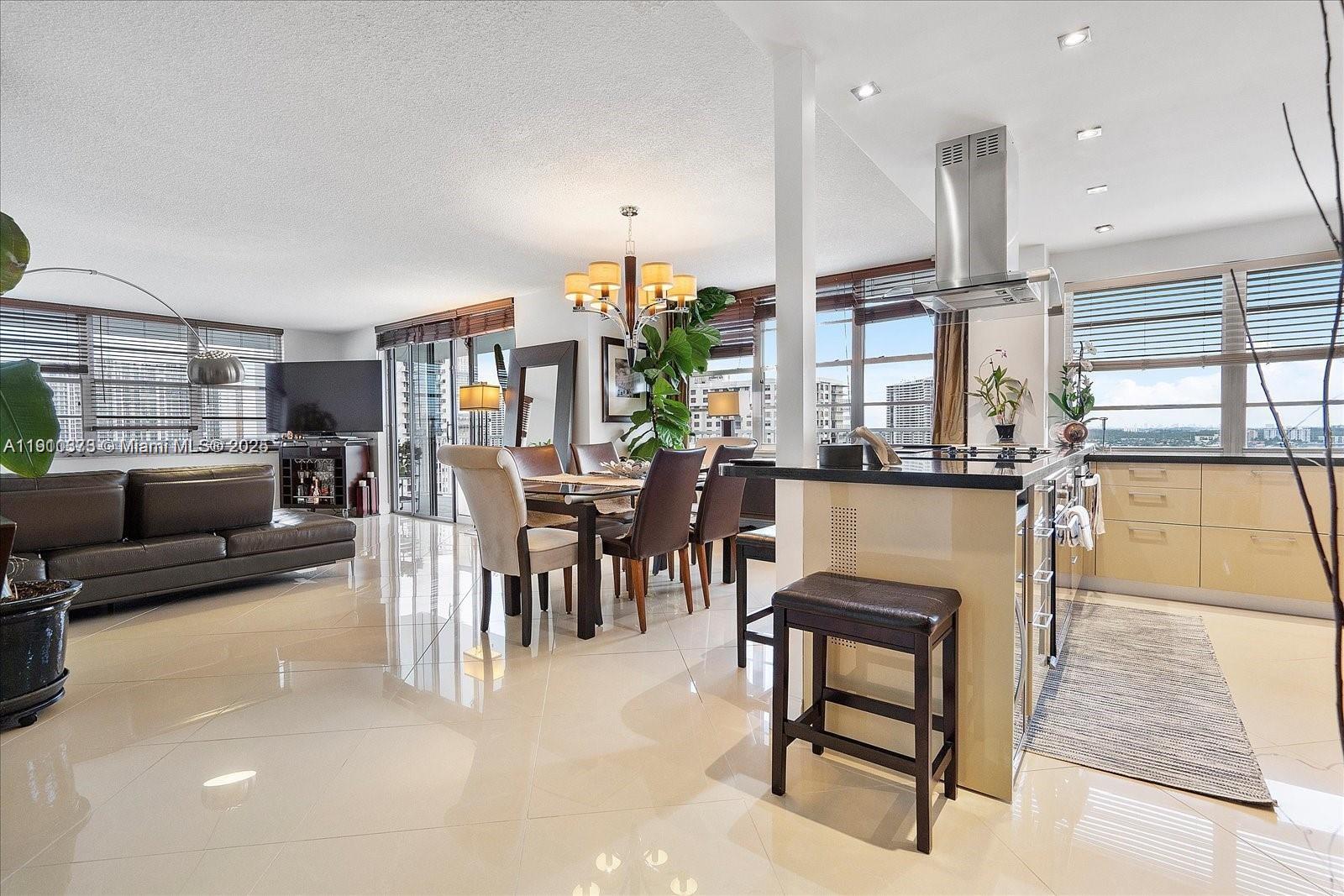 ADMIRALS PORT CONDO WEST - Residential