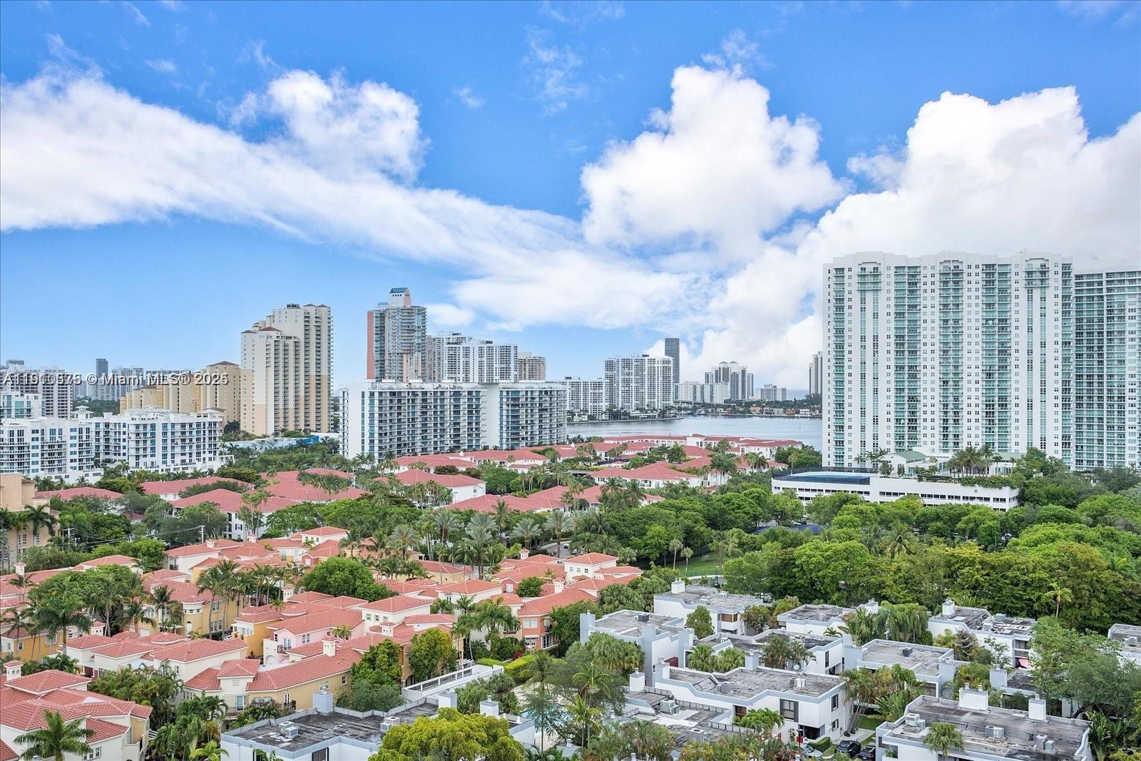 ADMIRALS PORT CONDO WEST - Residential