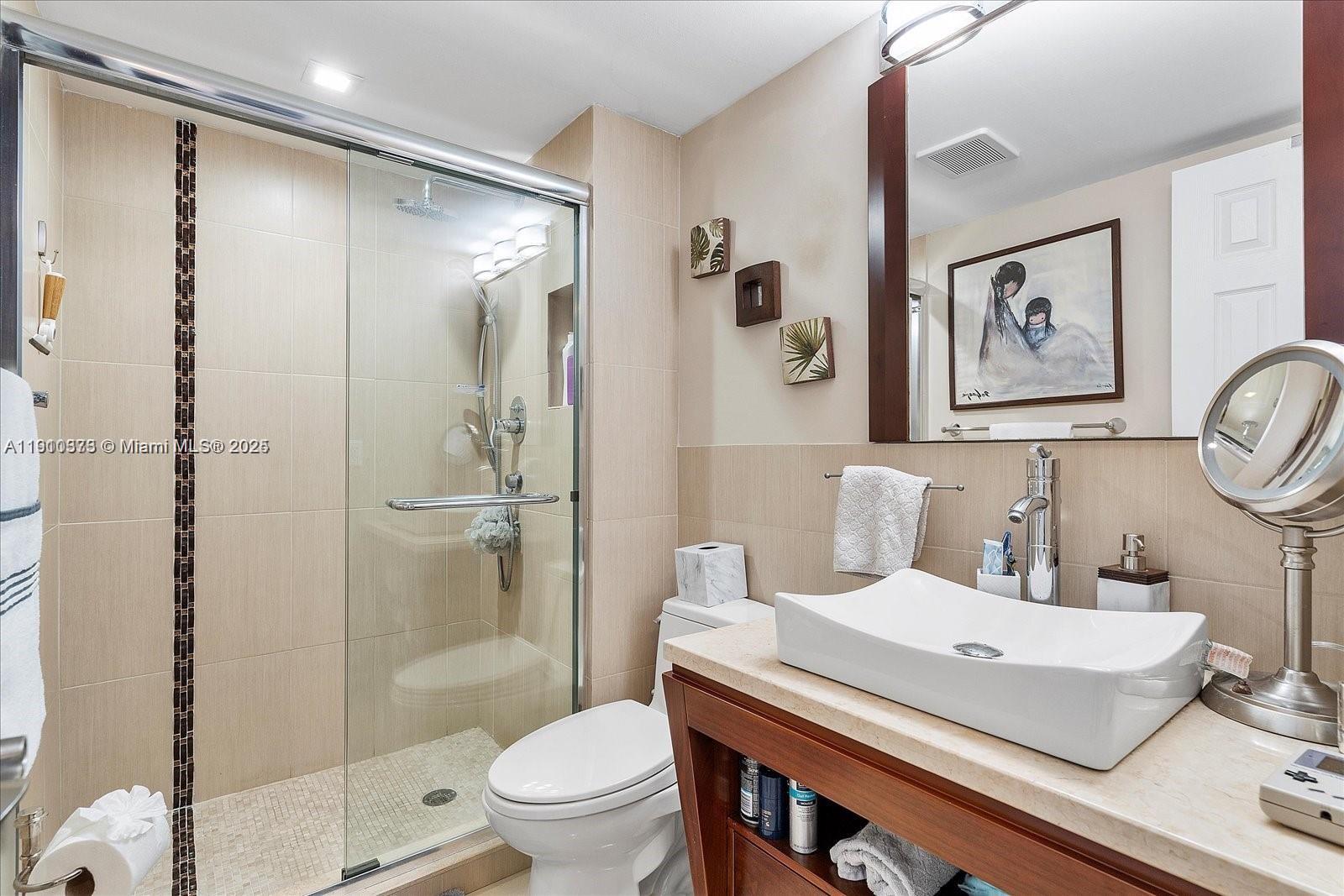 ADMIRALS PORT CONDO WEST - Residential