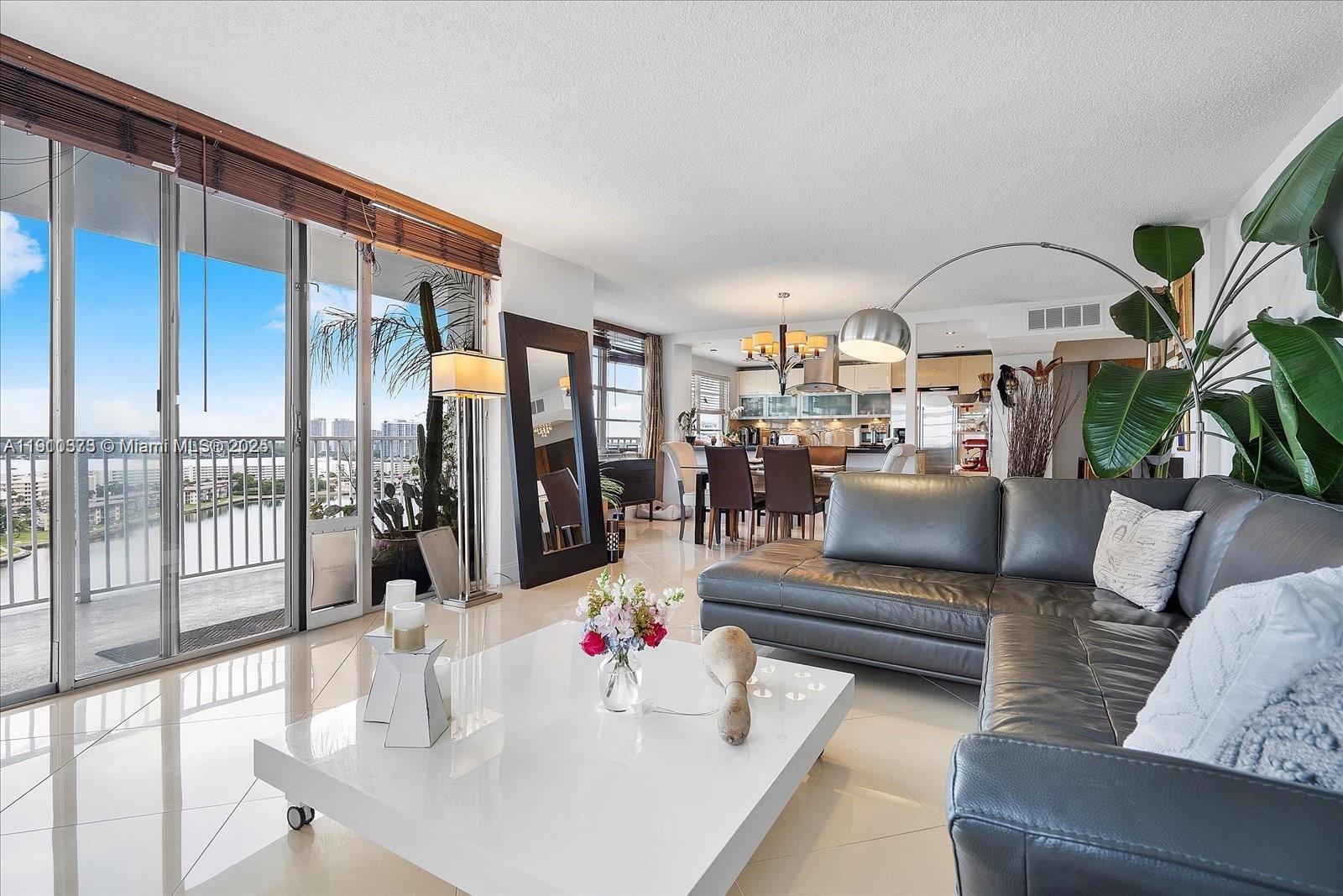 ADMIRALS PORT CONDO WEST - Residential