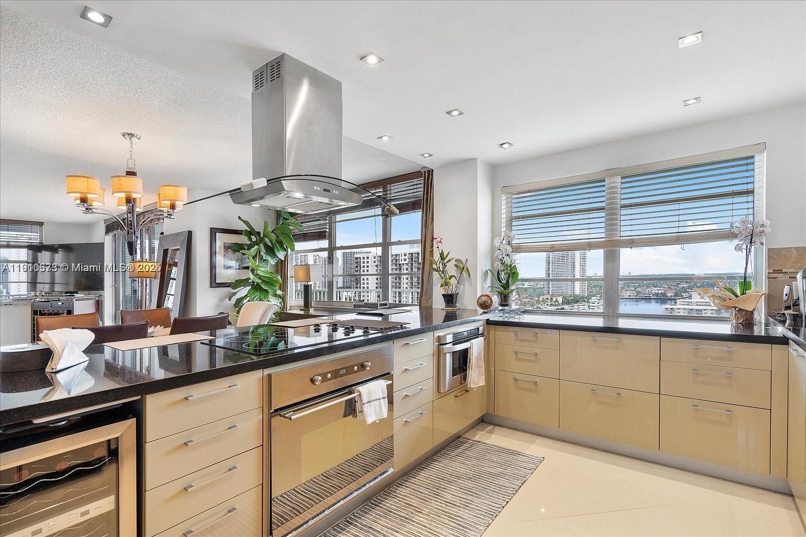 ADMIRALS PORT CONDO WEST - Residential