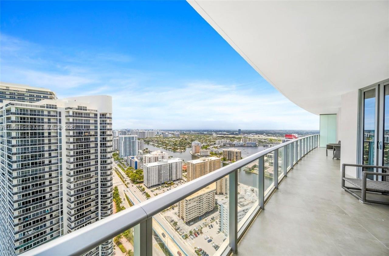 4111 SOUTH OCEAN DRIVE CO - Residential