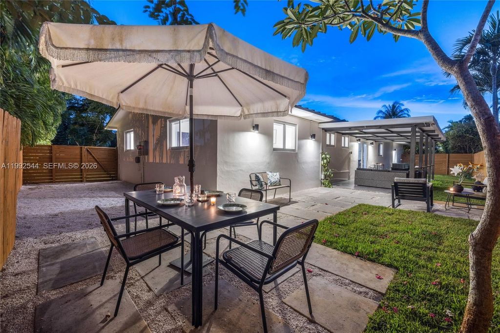 Photo of 615 NE 115th St, Biscayne Park, FL 33161 (MLS # A11992544)