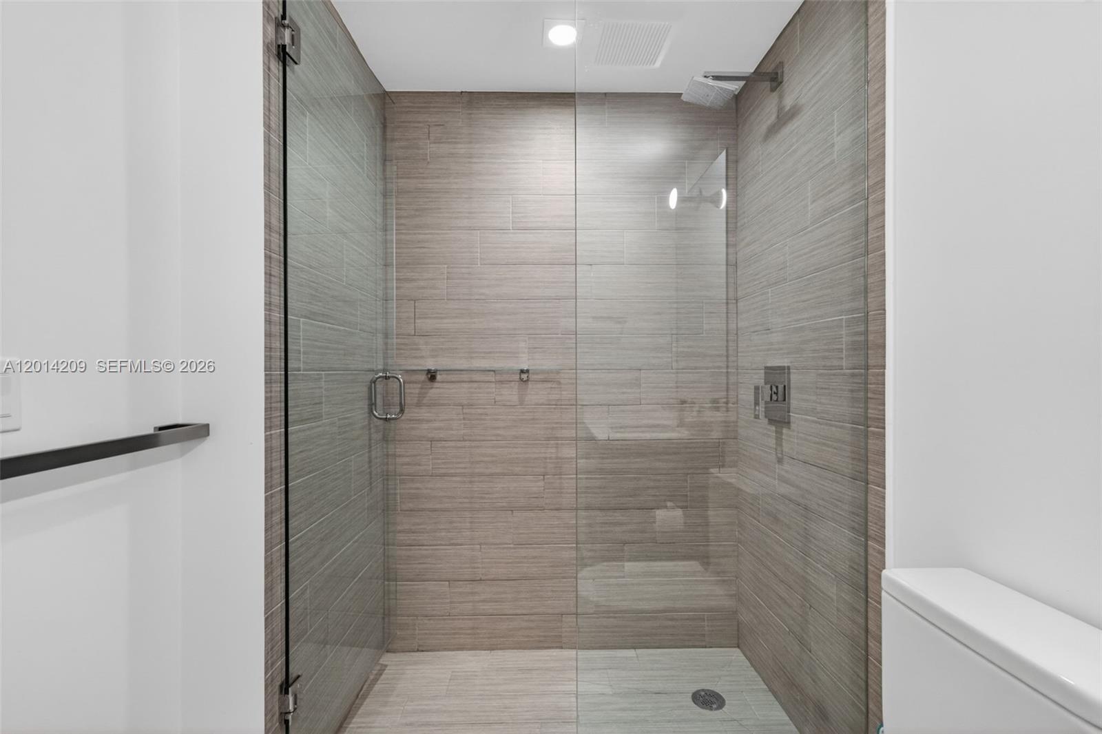 PARQUE TOWERS CONDO - Residential