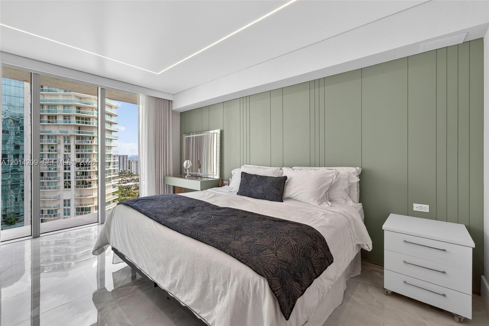 PARQUE TOWERS CONDO - Residential