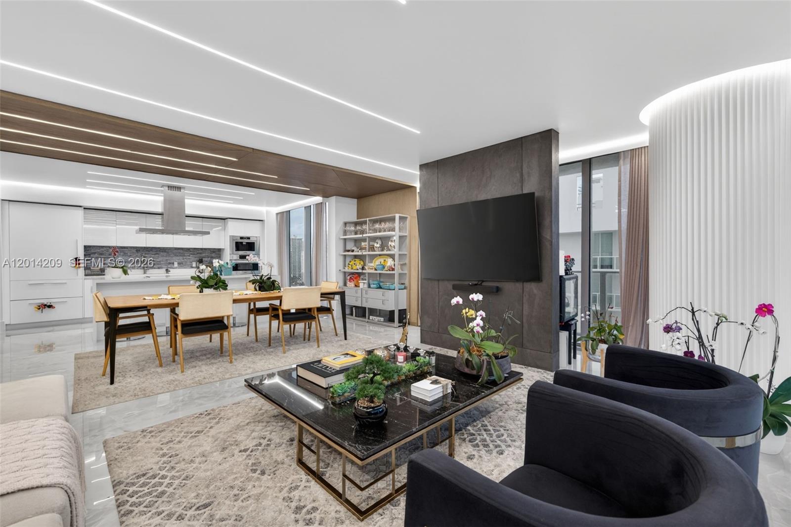 PARQUE TOWERS CONDO - Residential
