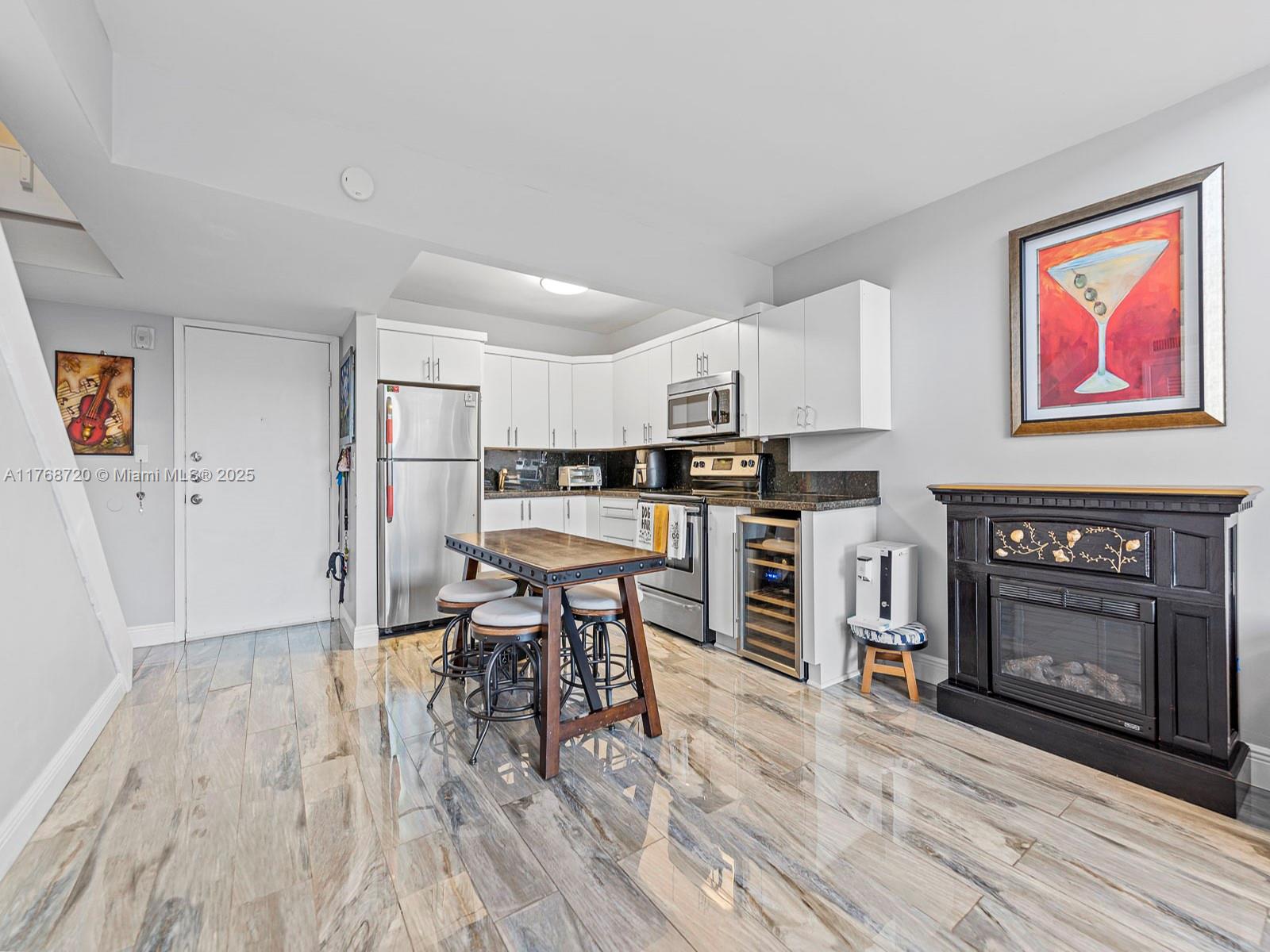 PINEBARK CONDO NO 1 - Residential