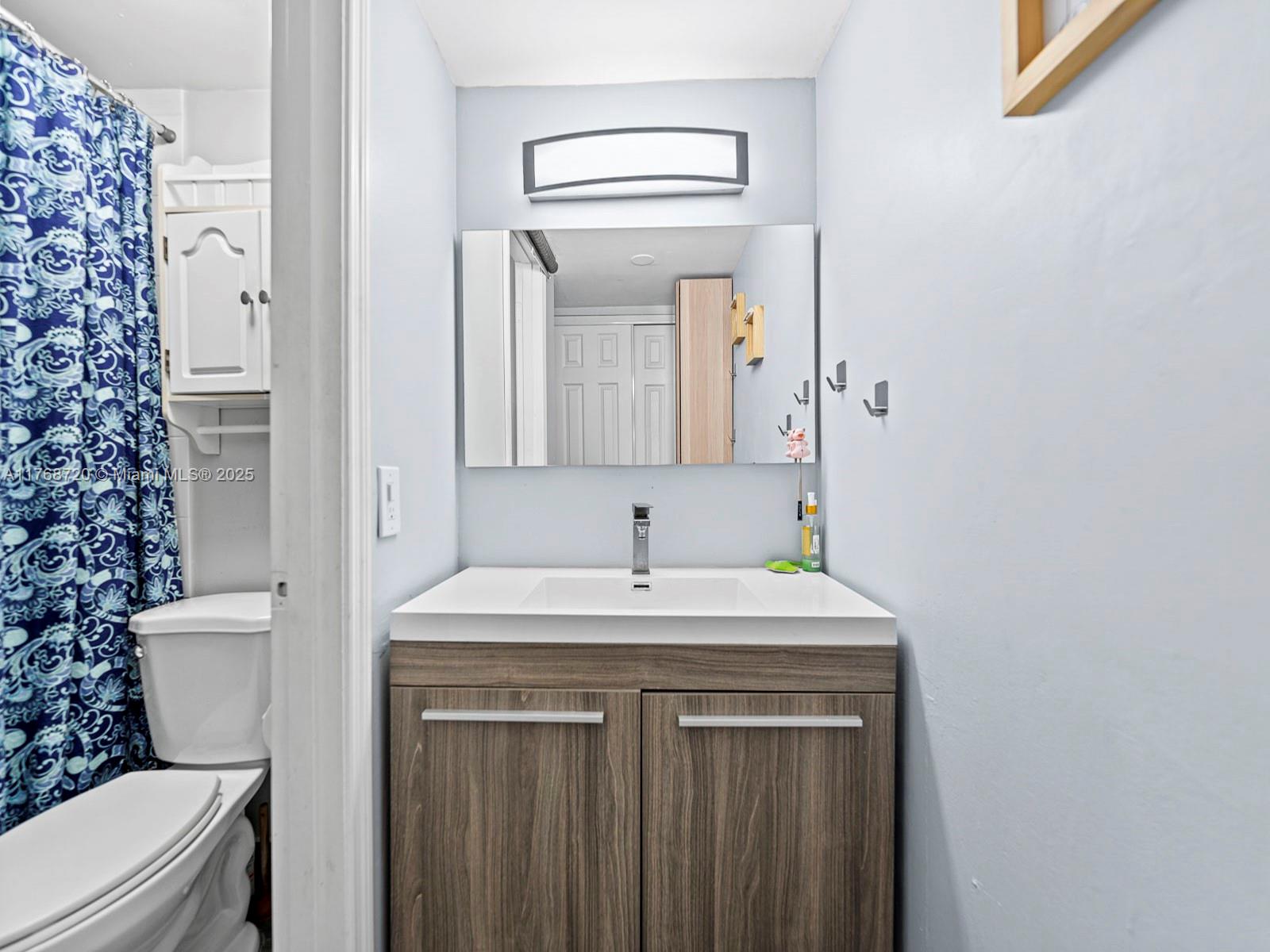 PINEBARK CONDO NO 1 - Residential