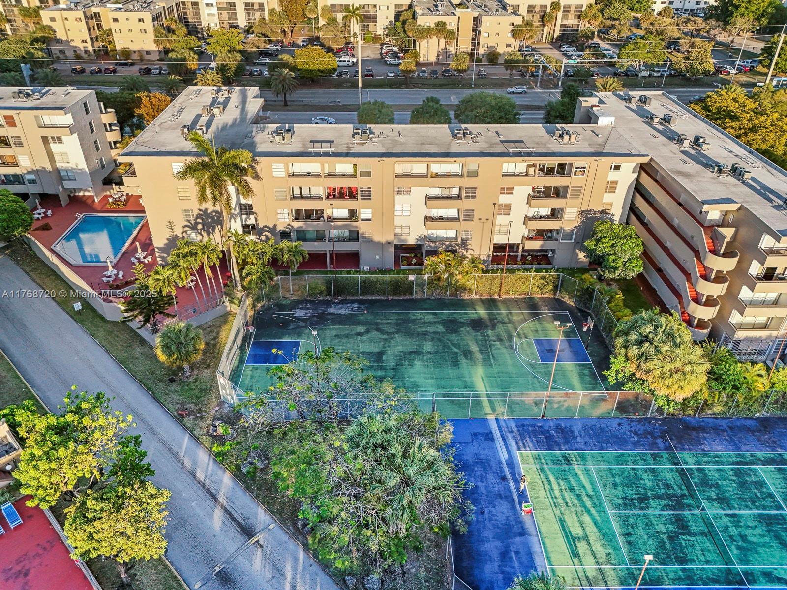 PINEBARK CONDO NO 1 - Residential