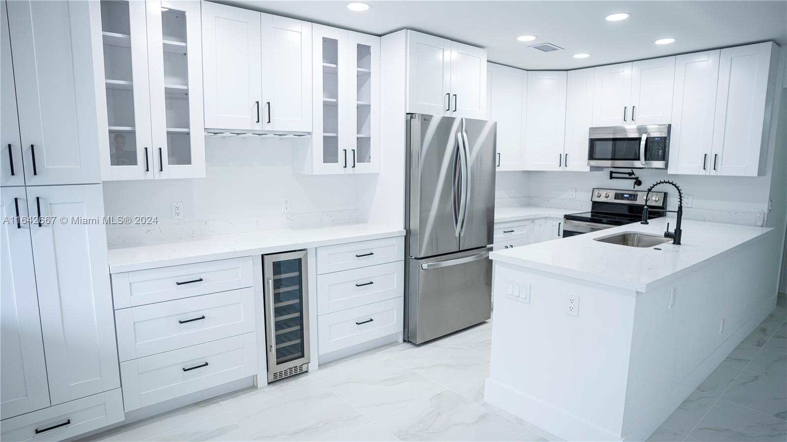 Property for Sale at 67 Newport D 67, Deerfield Beach, Broward County, Florida - Bedrooms: 2 
Bathrooms: 2  - $210,000