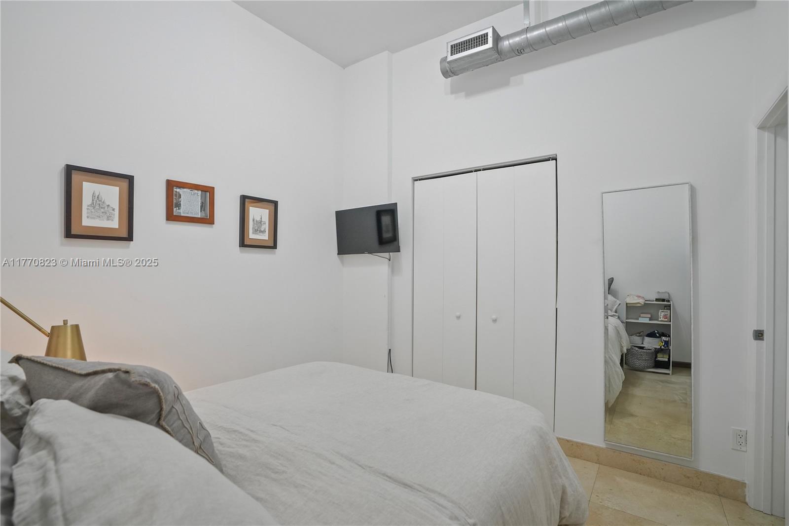 UPTOWN MARINA LOFTS CONDO - Residential