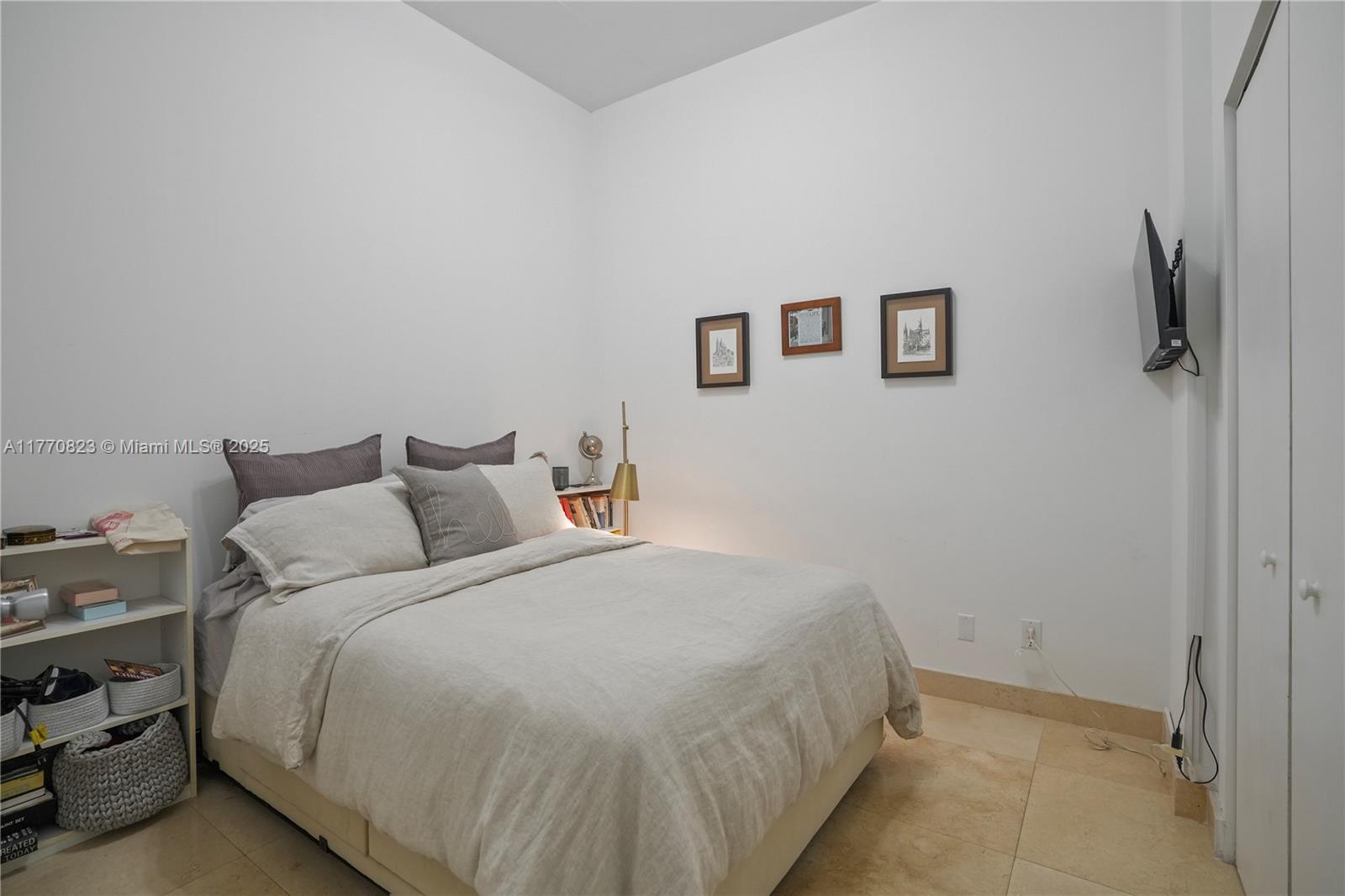 UPTOWN MARINA LOFTS CONDO - Residential