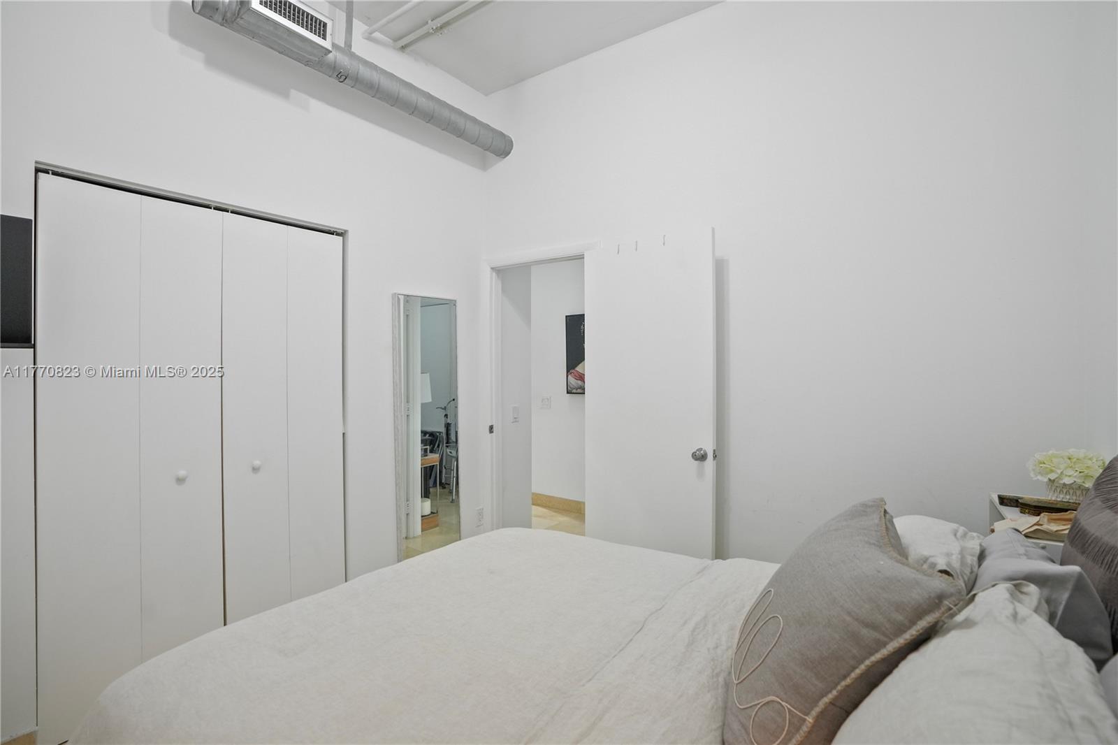 UPTOWN MARINA LOFTS CONDO - Residential