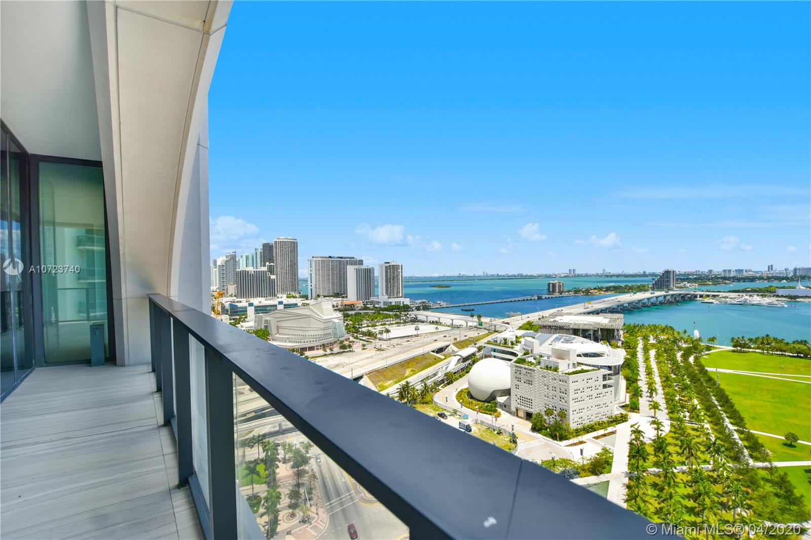 One Thousand Museum Zaha - Residential