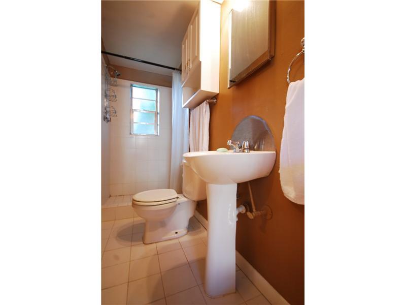 10-11-22 53 42 LA GORCE G - Residential Lease