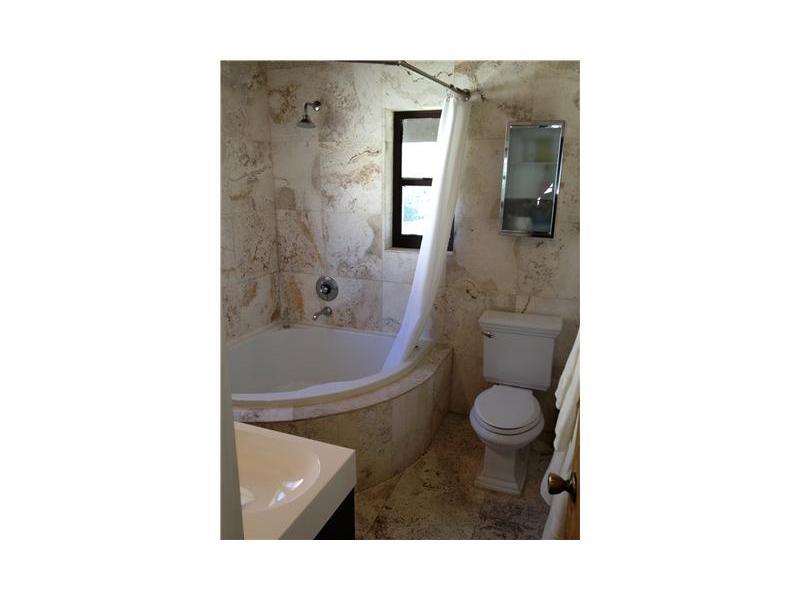 10-11-22 53 42 LA GORCE G - Residential Lease