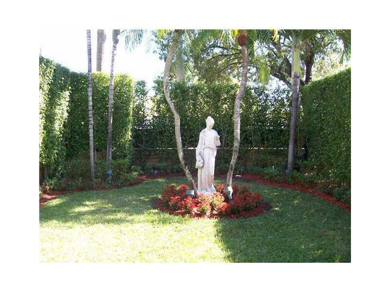 10-11-22 53 42 LA GORCE G - Residential Lease