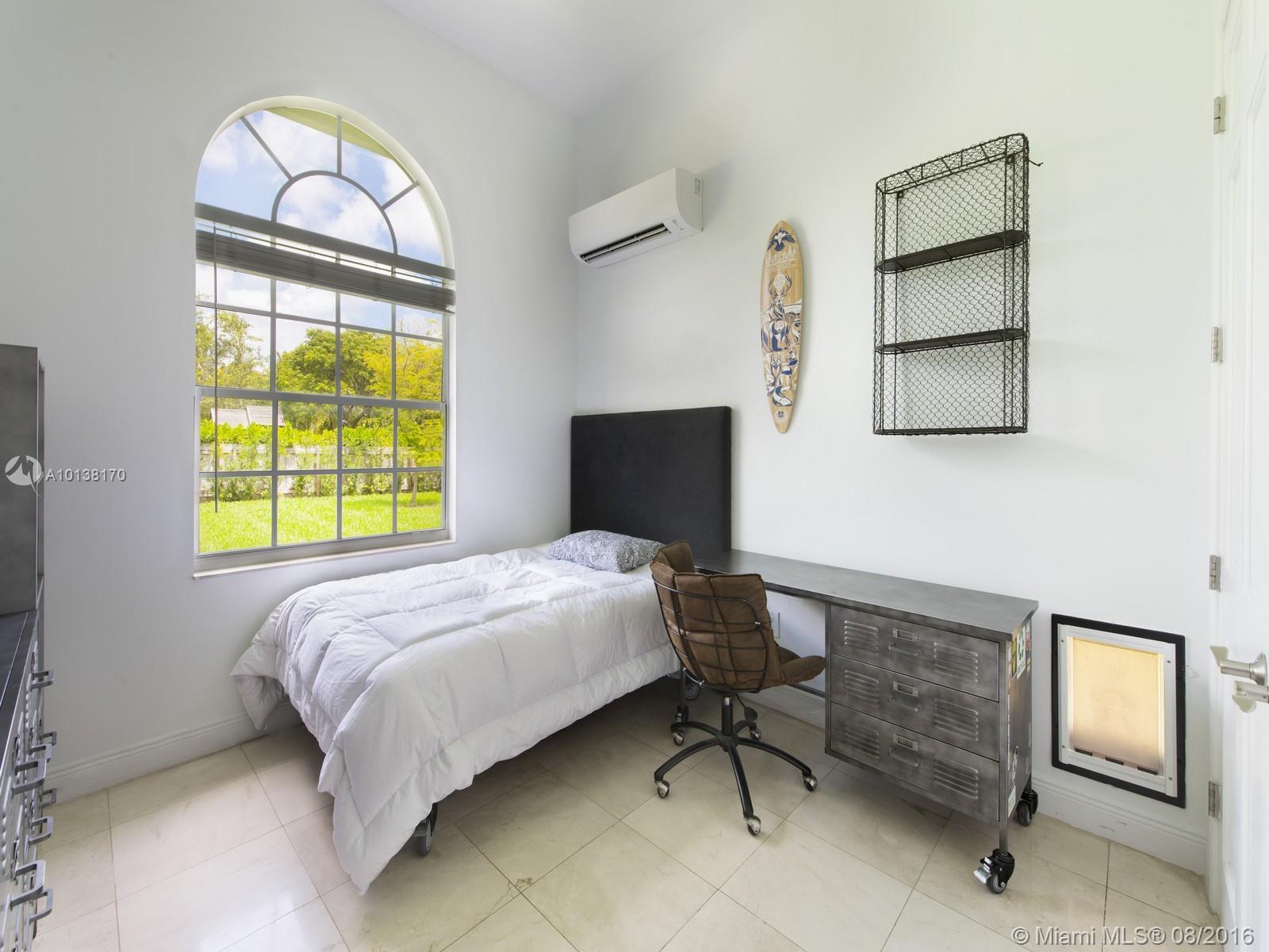 Pinewood Homes - Residential