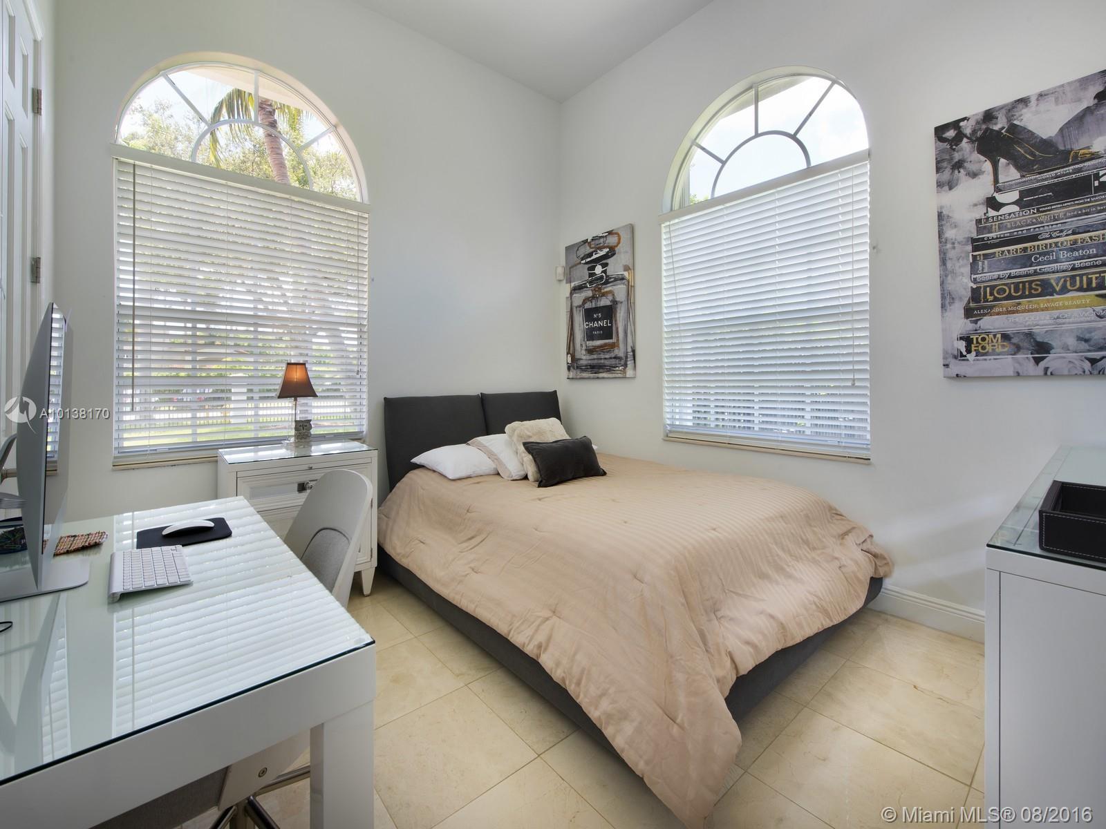 Pinewood Homes - Residential