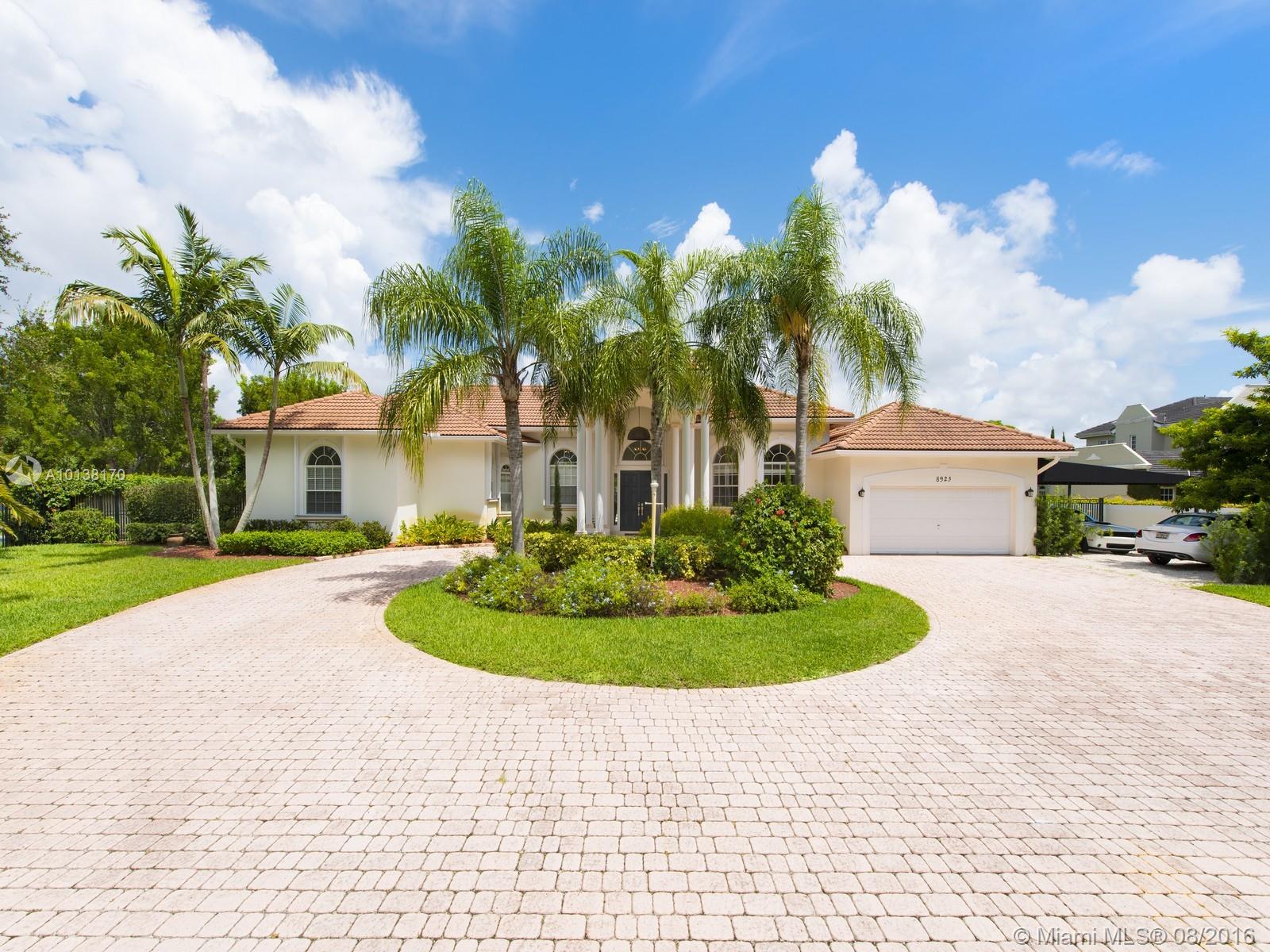 Pinewood Homes - Residential