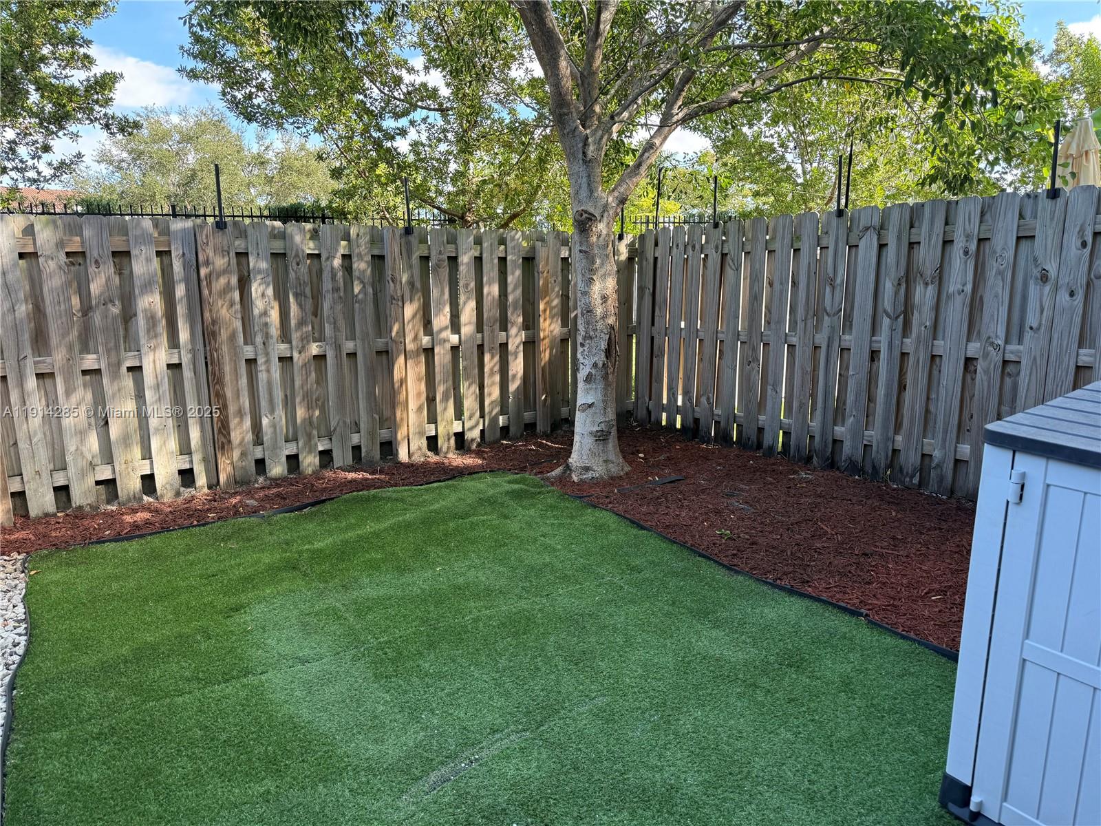 VIA VENTURA NEIGHBORHOOD - Residential Lease