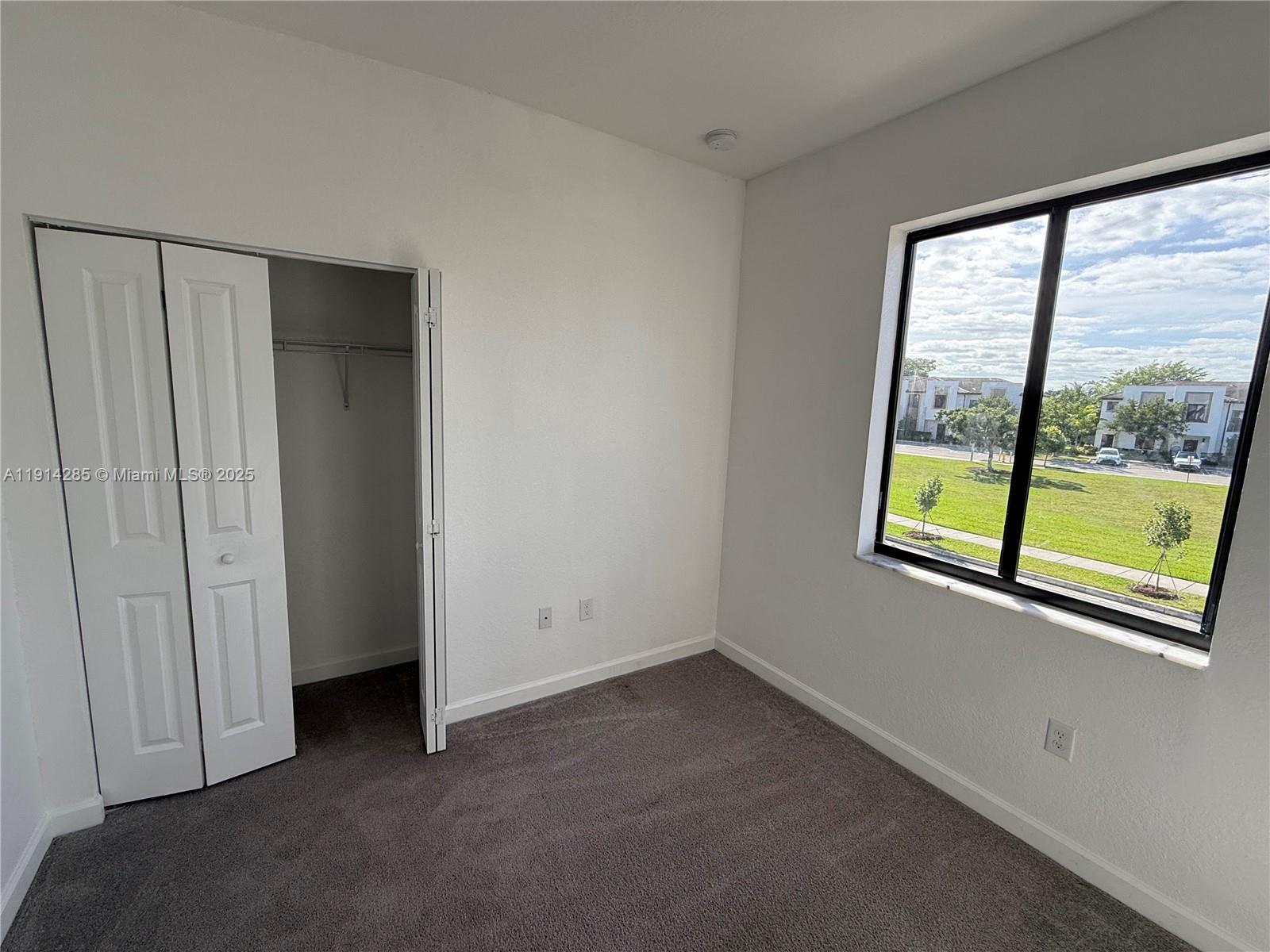 VIA VENTURA NEIGHBORHOOD - Residential Lease