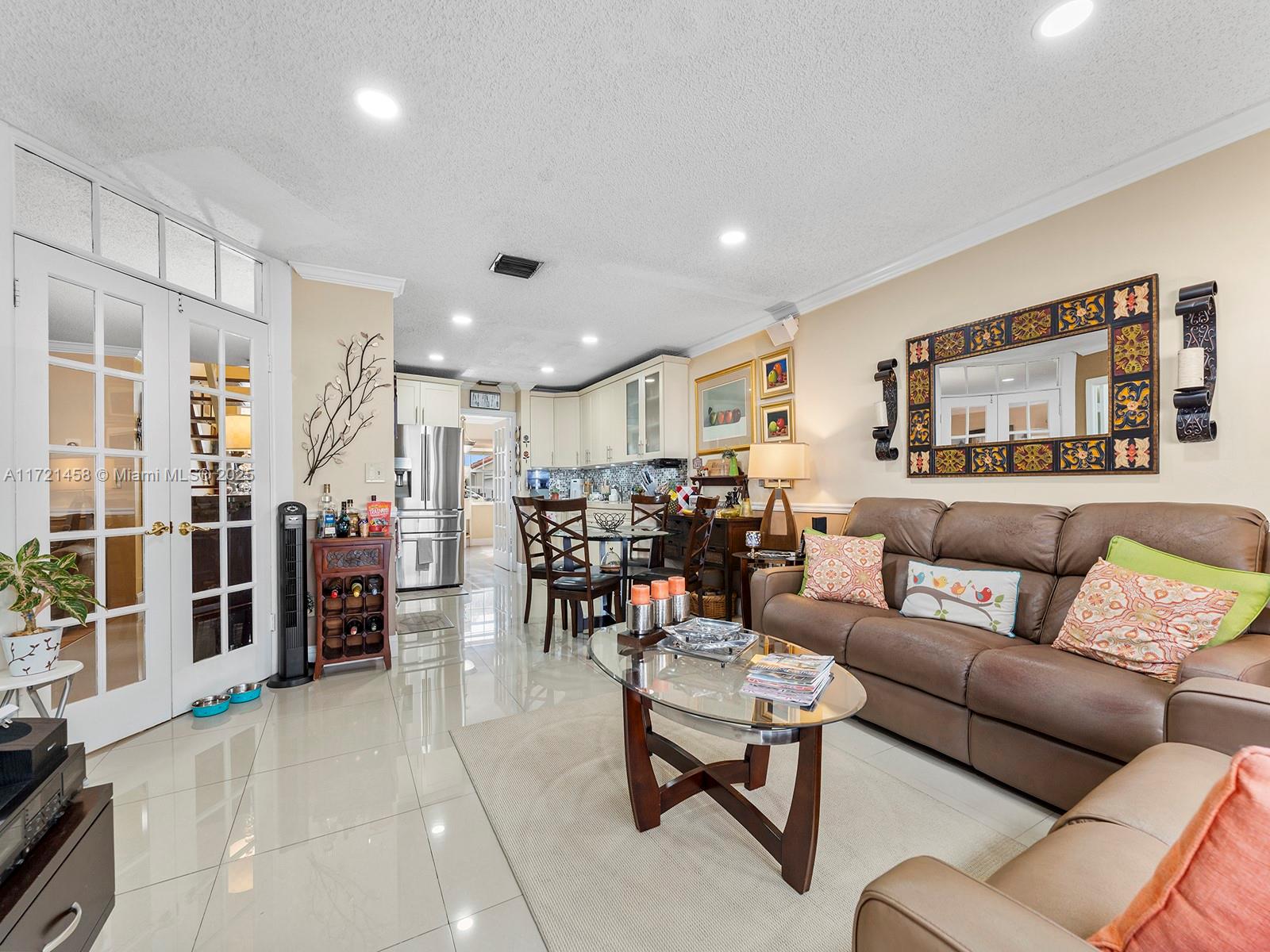 CHARLESTOWNE - Residential