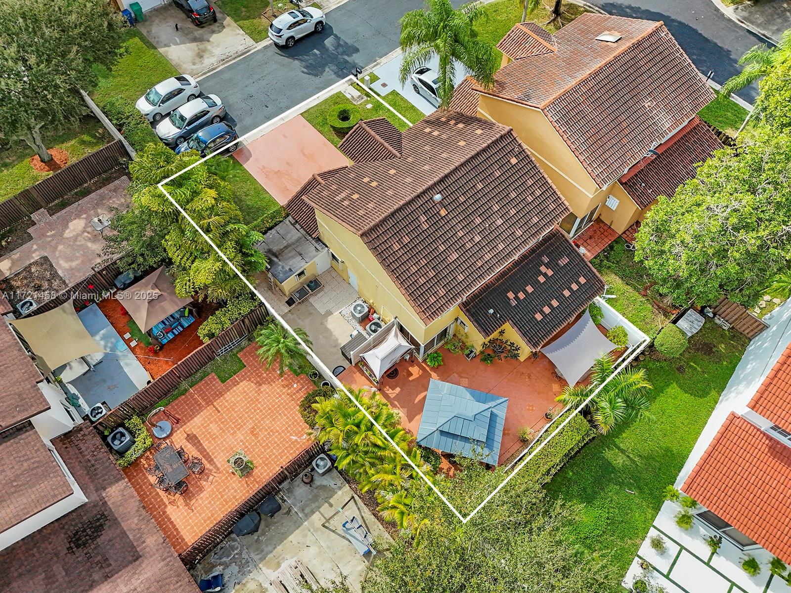 CHARLESTOWNE - Residential