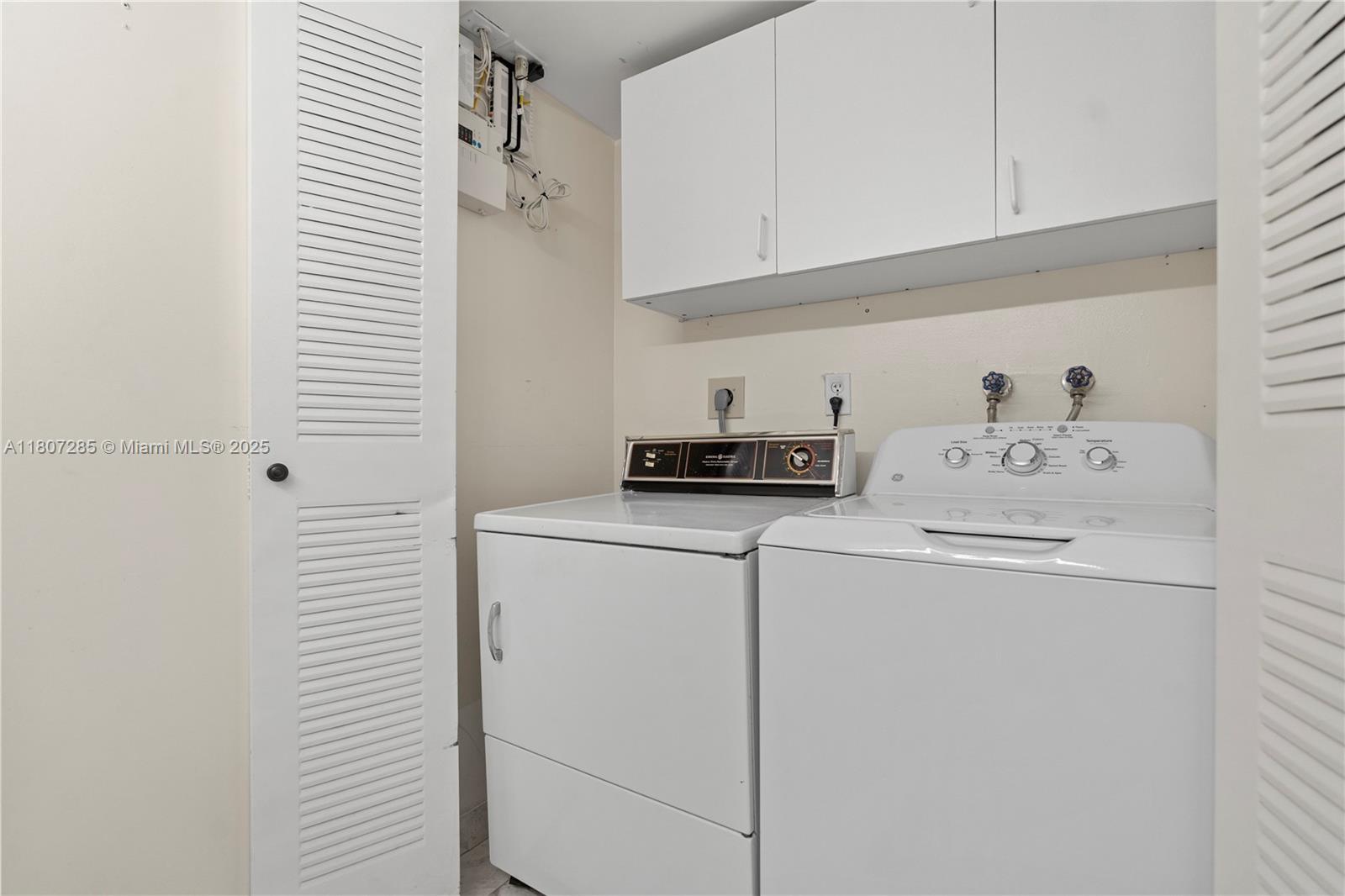 MYSTIC POINTE CONDO NO TW - Residential