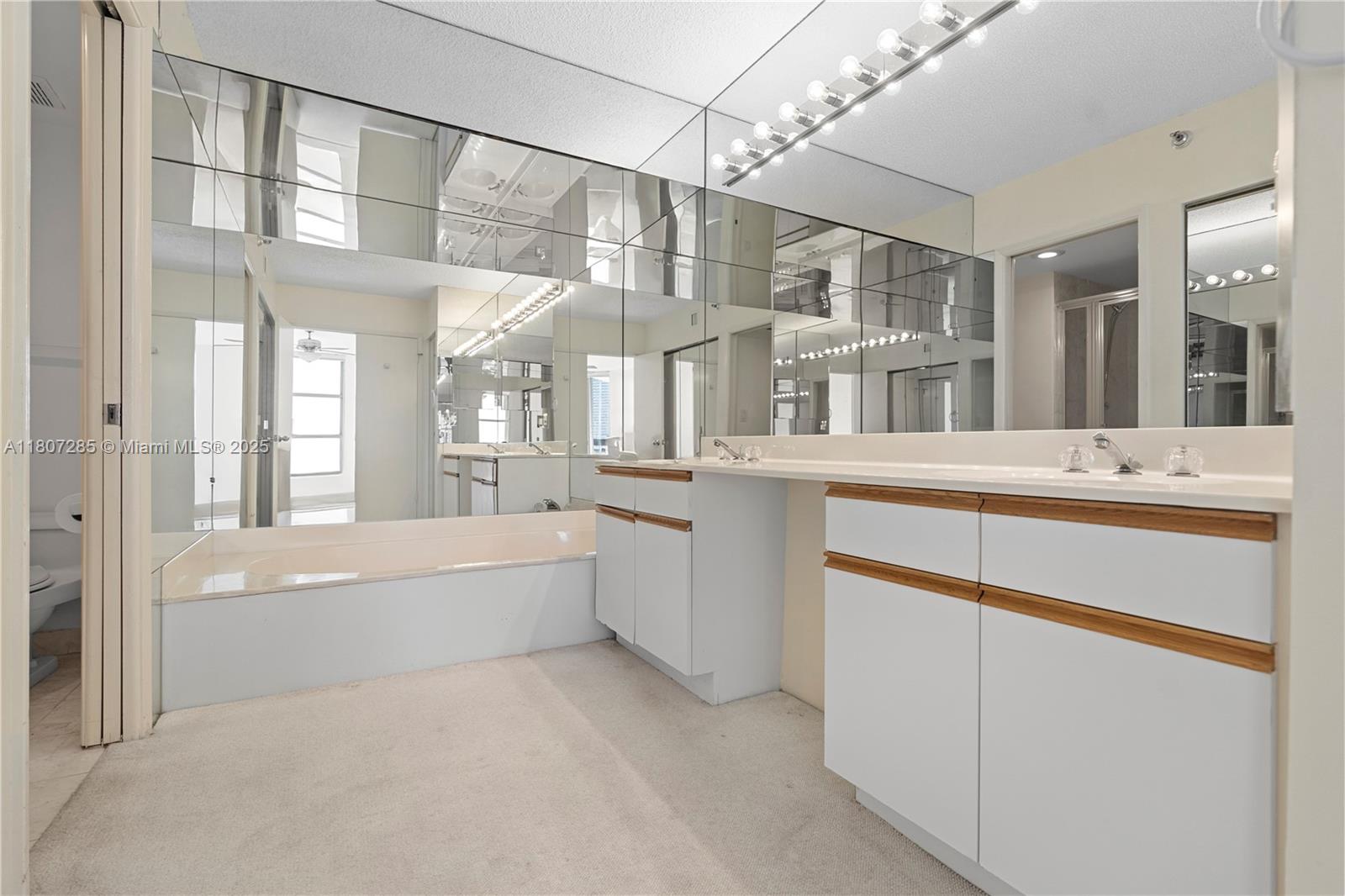MYSTIC POINTE CONDO NO TW - Residential