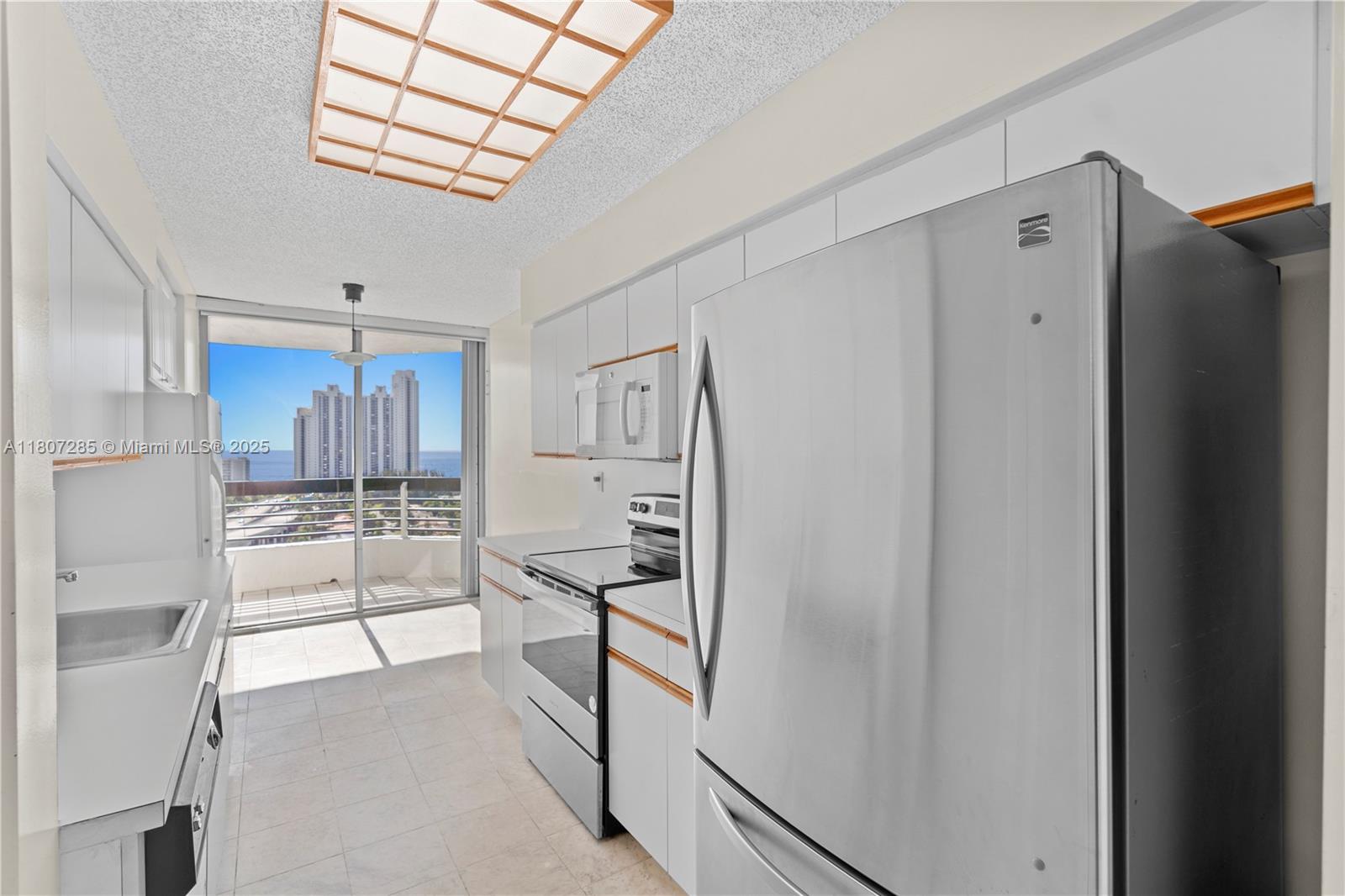 MYSTIC POINTE CONDO NO TW - Residential